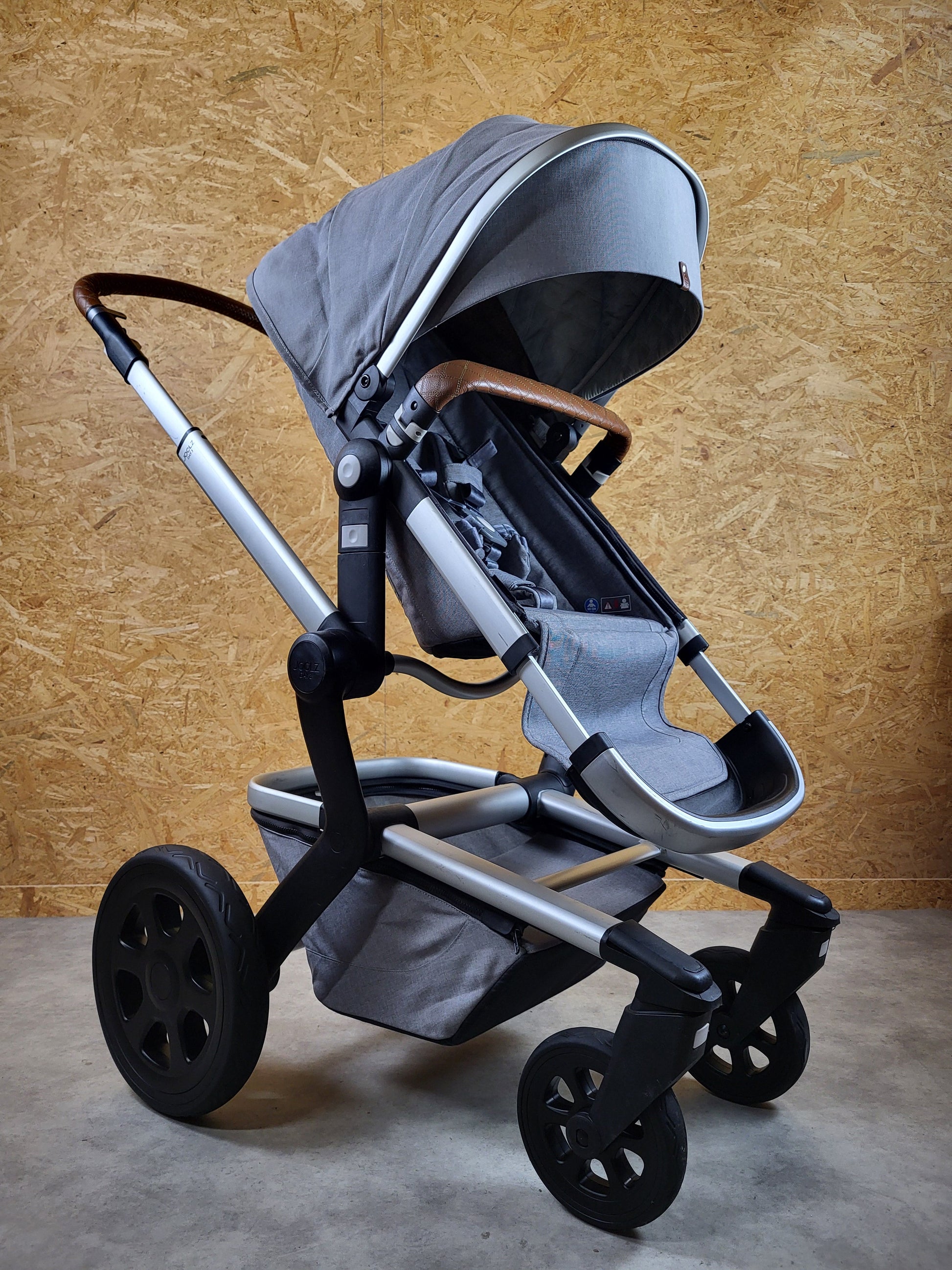 Joolz Day 3 Kombikinderwagen (liegewanne und Sportsitz) - Grey Braun in Gutem Zustand Grau / Gut Kinderwagen 5