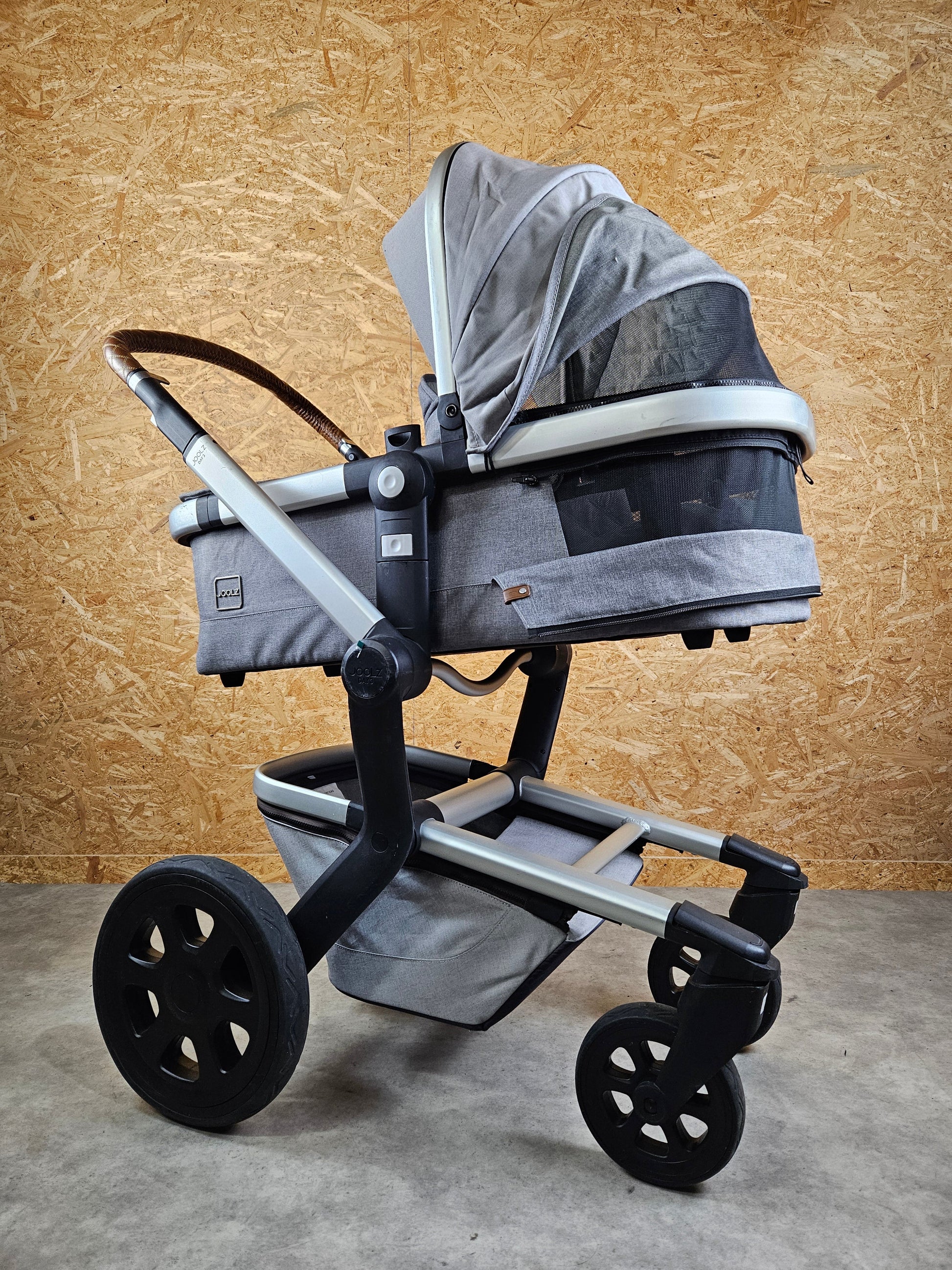 Joolz Day 3 Kombikinderwagen (liegewanne und Sportsitz) - Grey Braun in Gutem Zustand Grau / Gut Kinderwagen 9
