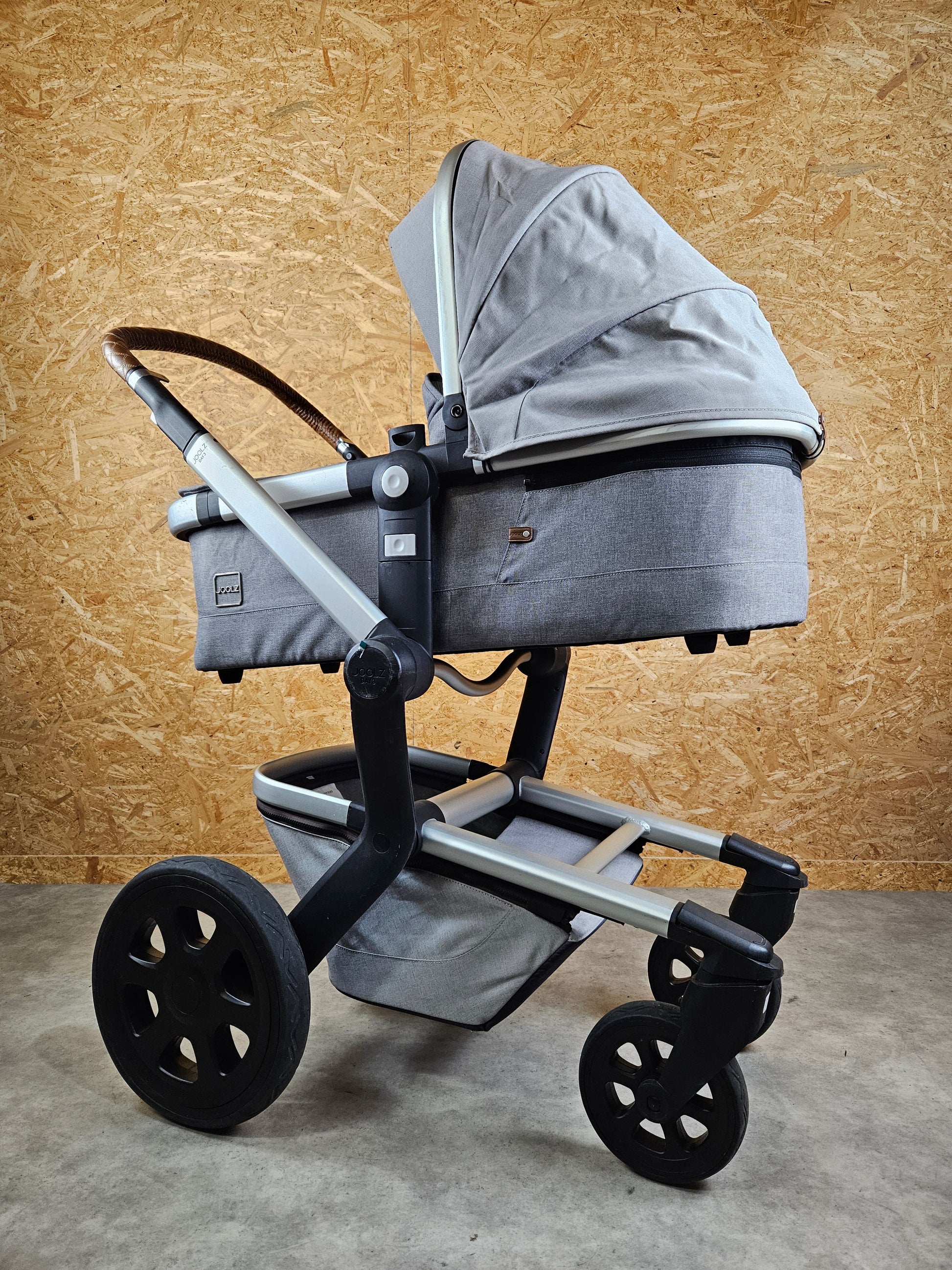 Joolz Day 3 Kombikinderwagen (liegewanne und Sportsitz) - Grey Braun in Gutem Zustand Grau / Gut Kinderwagen 8