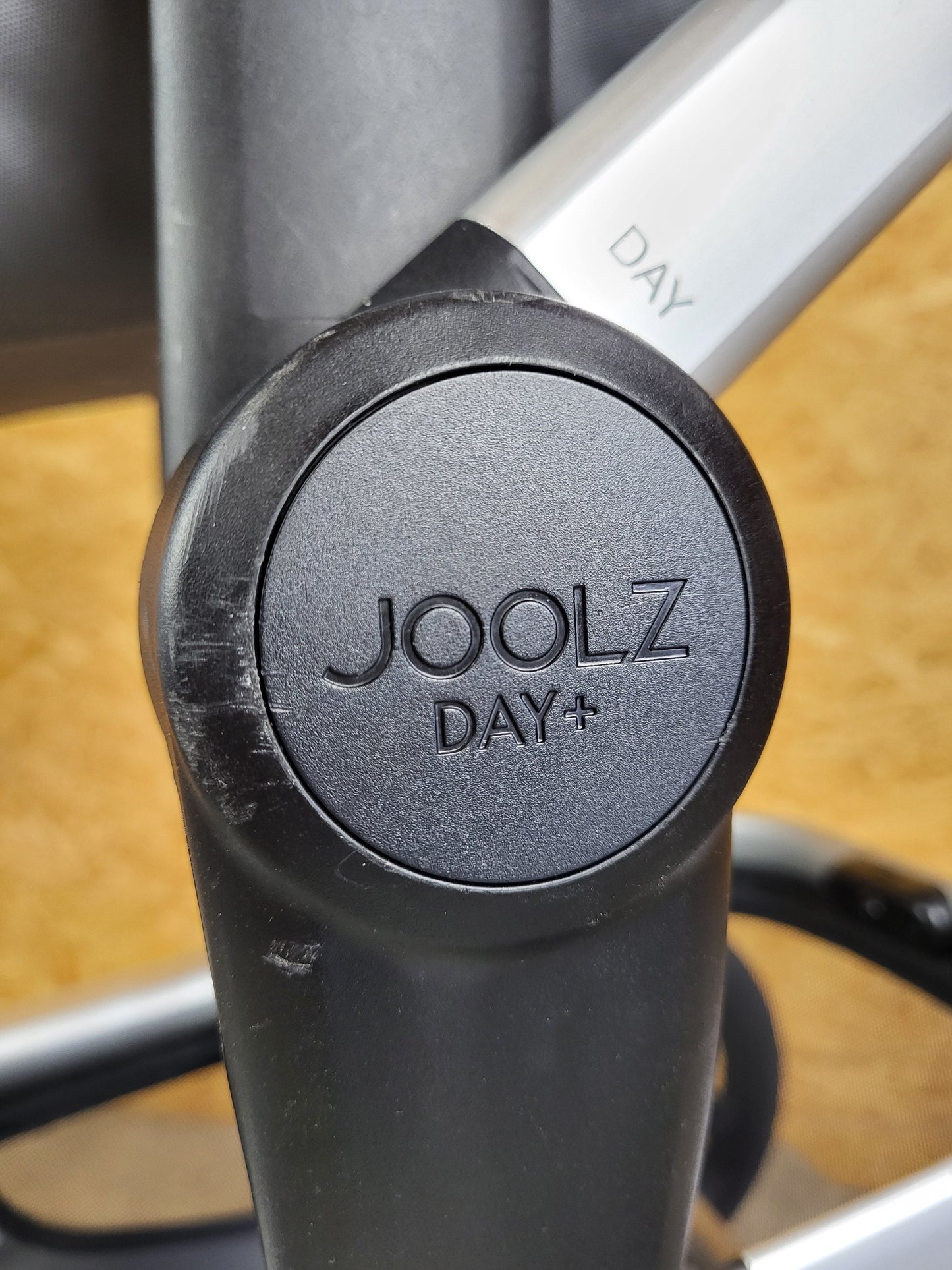 Joolz Day+ Kombikinderwagen (Liegewanne und Sportsitz) - Grau in gutem Zustand