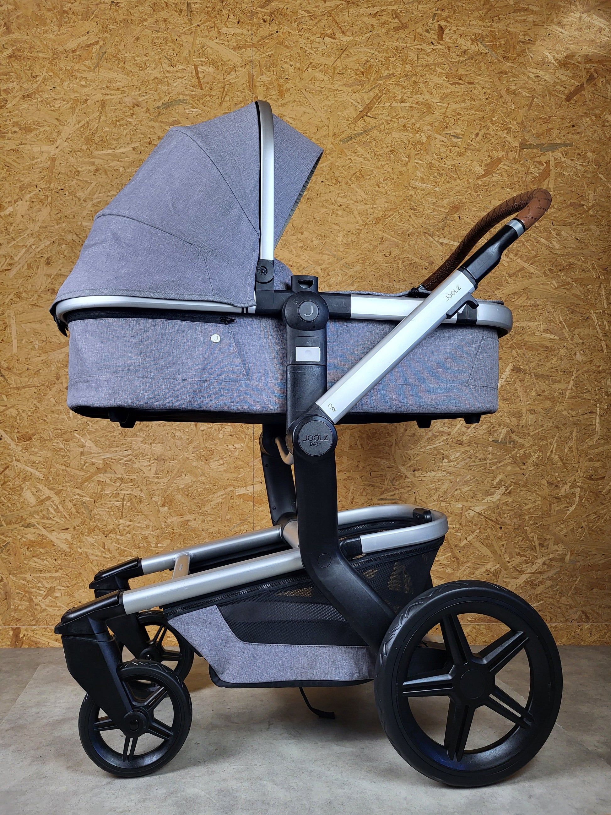 Joolz Day+ Kombikinderwagen (liegewanne und Sportsitz) - Grau in Gutem Zustand am Besten Kinderwagen 10 Kostenloser
