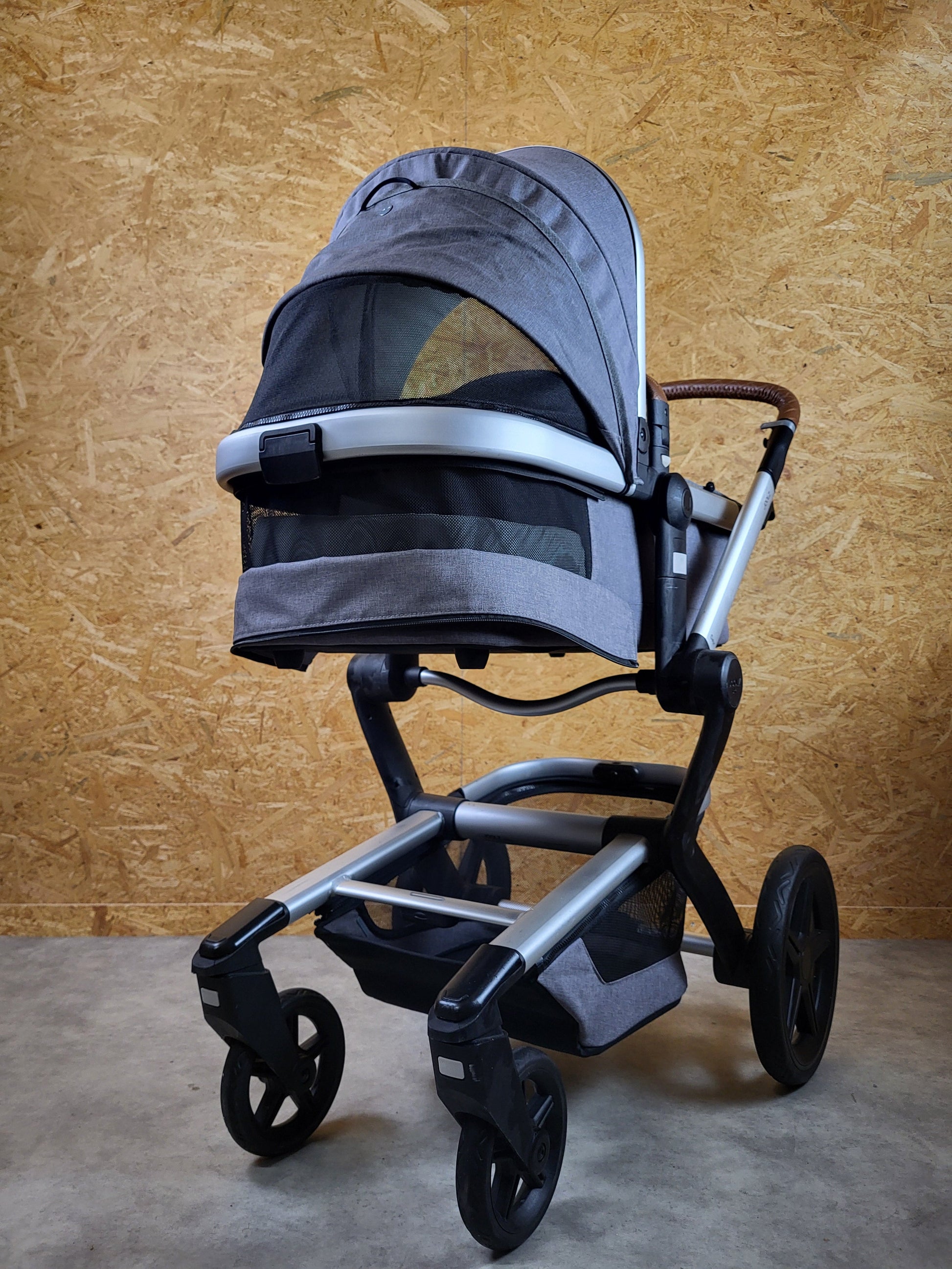 Joolz Day + Kombikinderwagen (liegewanne und Sportsitz) - Grey Braun in Gutem Zustand Grau / Gut Kinderwagen 14