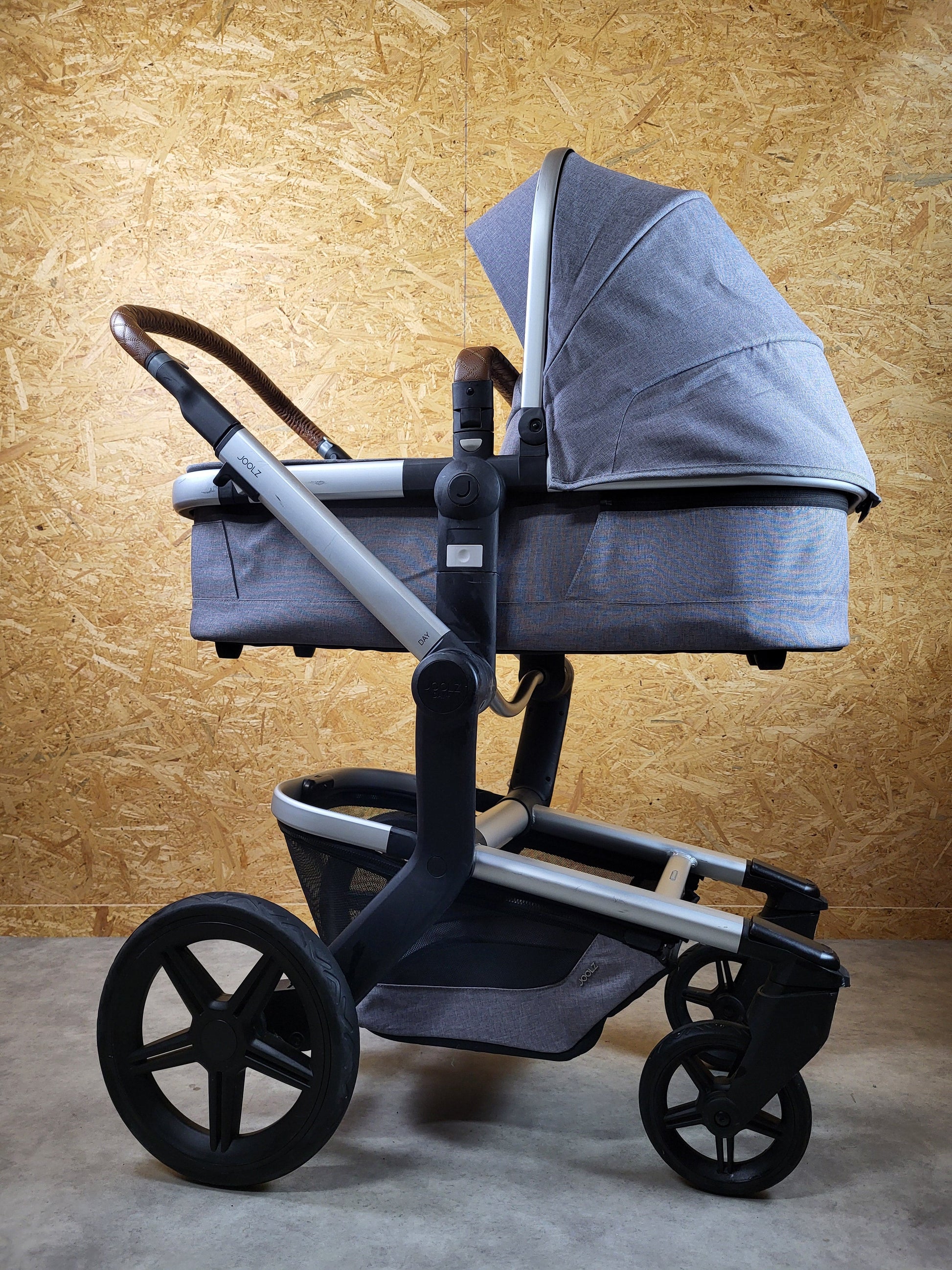 Joolz Day + Kombikinderwagen (liegewanne und Sportsitz) - Grey Braun in Gutem Zustand Grau / Gut Kinderwagen 16