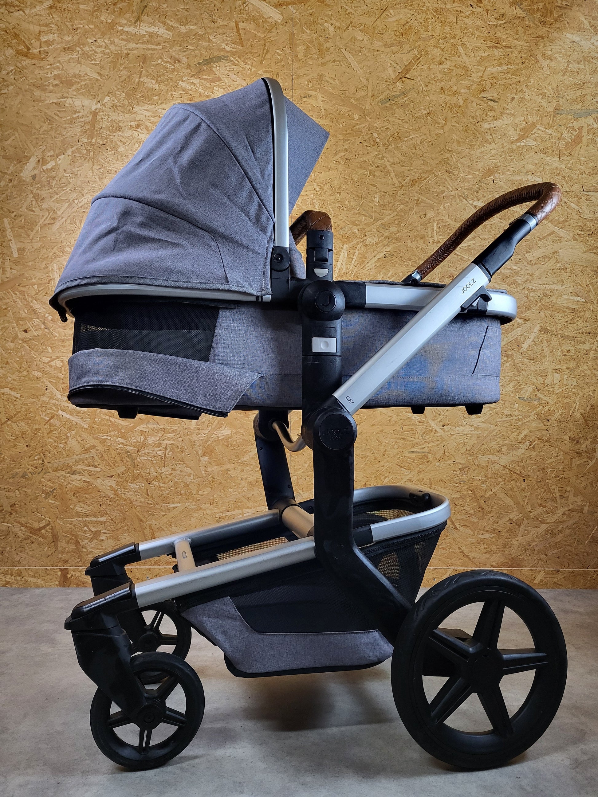 Joolz Day + Kombikinderwagen (liegewanne und Sportsitz) - Grey Braun in Gutem Zustand Grau / Gut Kinderwagen 12