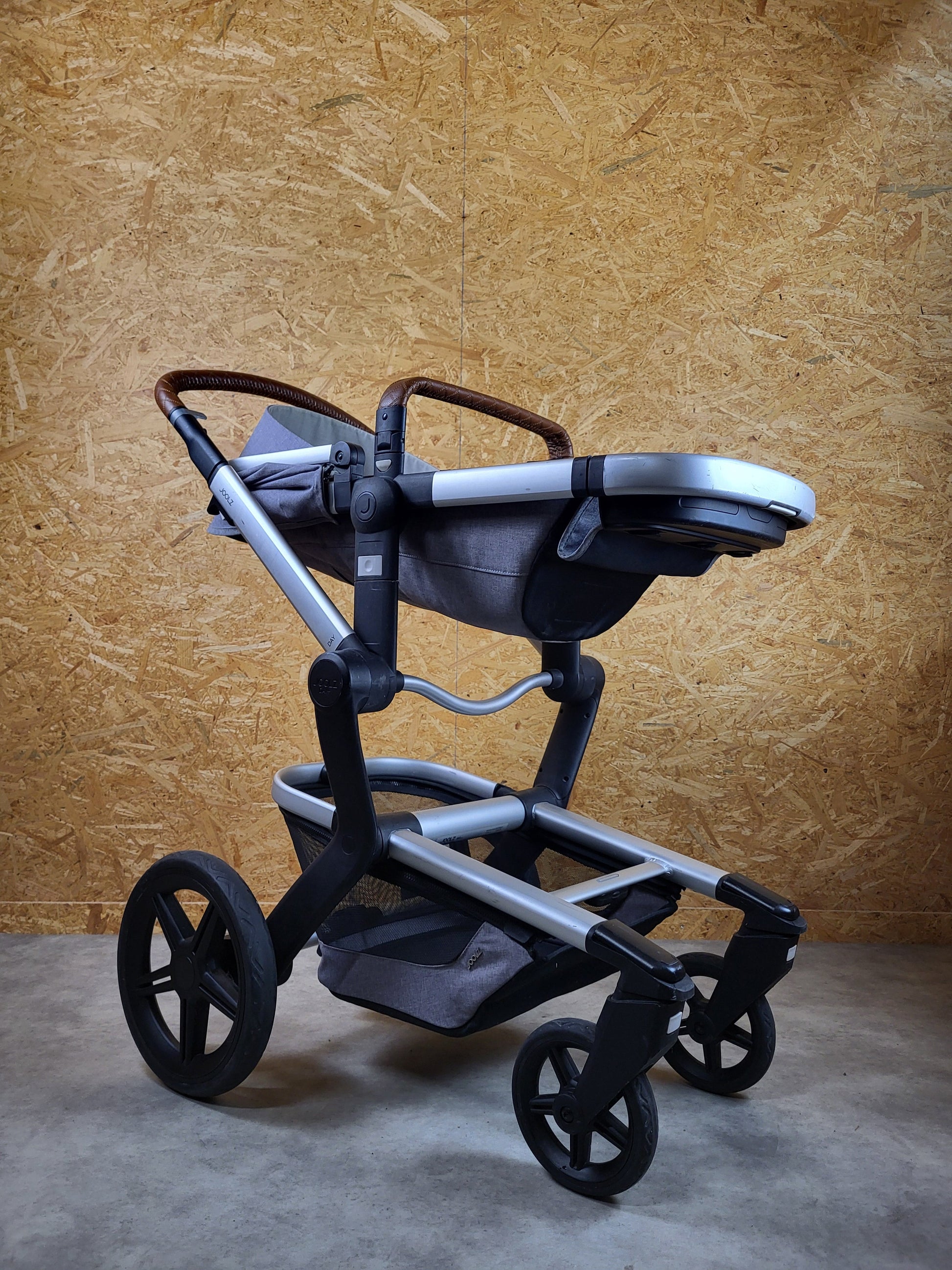 Joolz Day + Kombikinderwagen (liegewanne und Sportsitz) - Grey Braun in Gutem Zustand Grau / Gut Kinderwagen 21