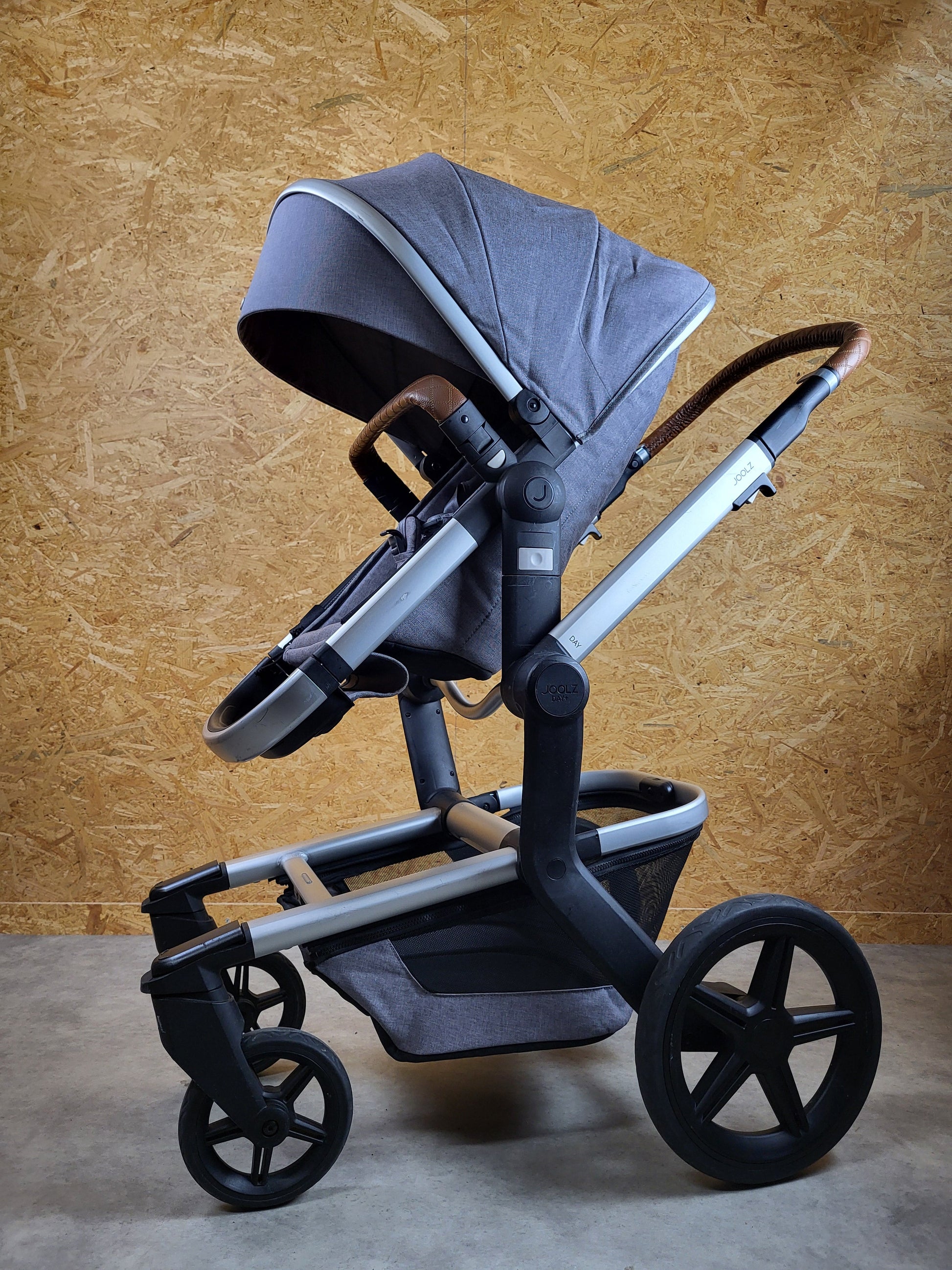 Joolz Day + Kombikinderwagen (liegewanne und Sportsitz) - Grey Braun in Gutem Zustand Grau / Gut Kinderwagen 6