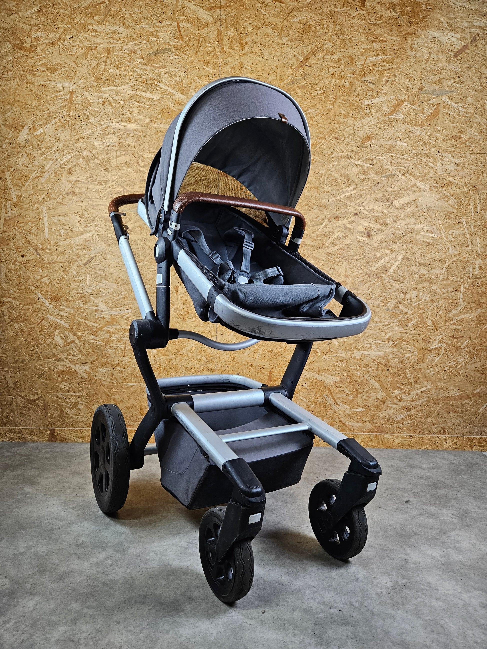 Joolz - Day Kombikinderwagen (sportsitz und Liegewanne) Grau in Gutem Zustand Grau / Gut Kinderwagen 9