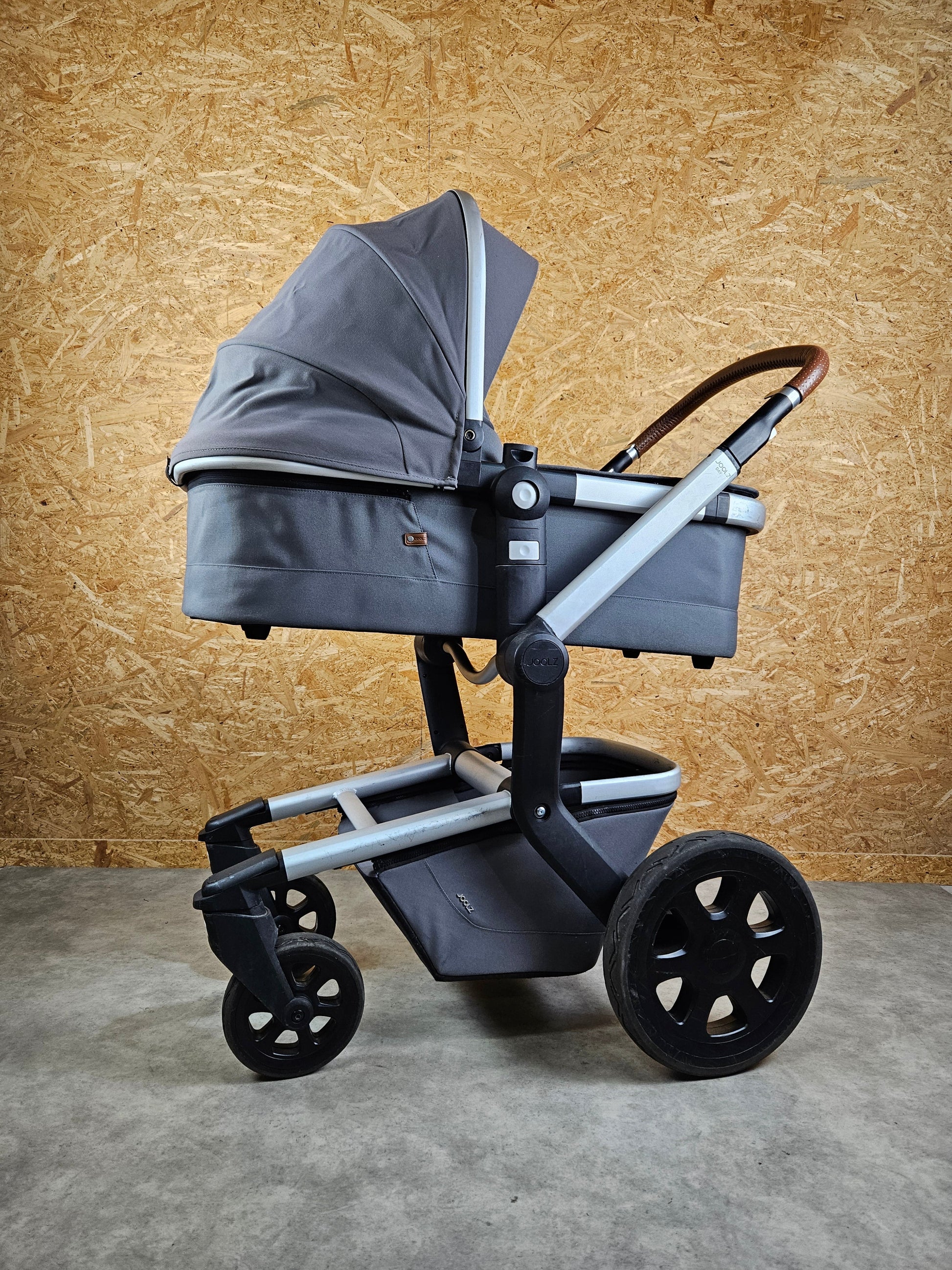 Joolz - Day Kombikinderwagen (sportsitz und Liegewanne) Grau in Gutem Zustand Grau / Gut Kinderwagen 12
