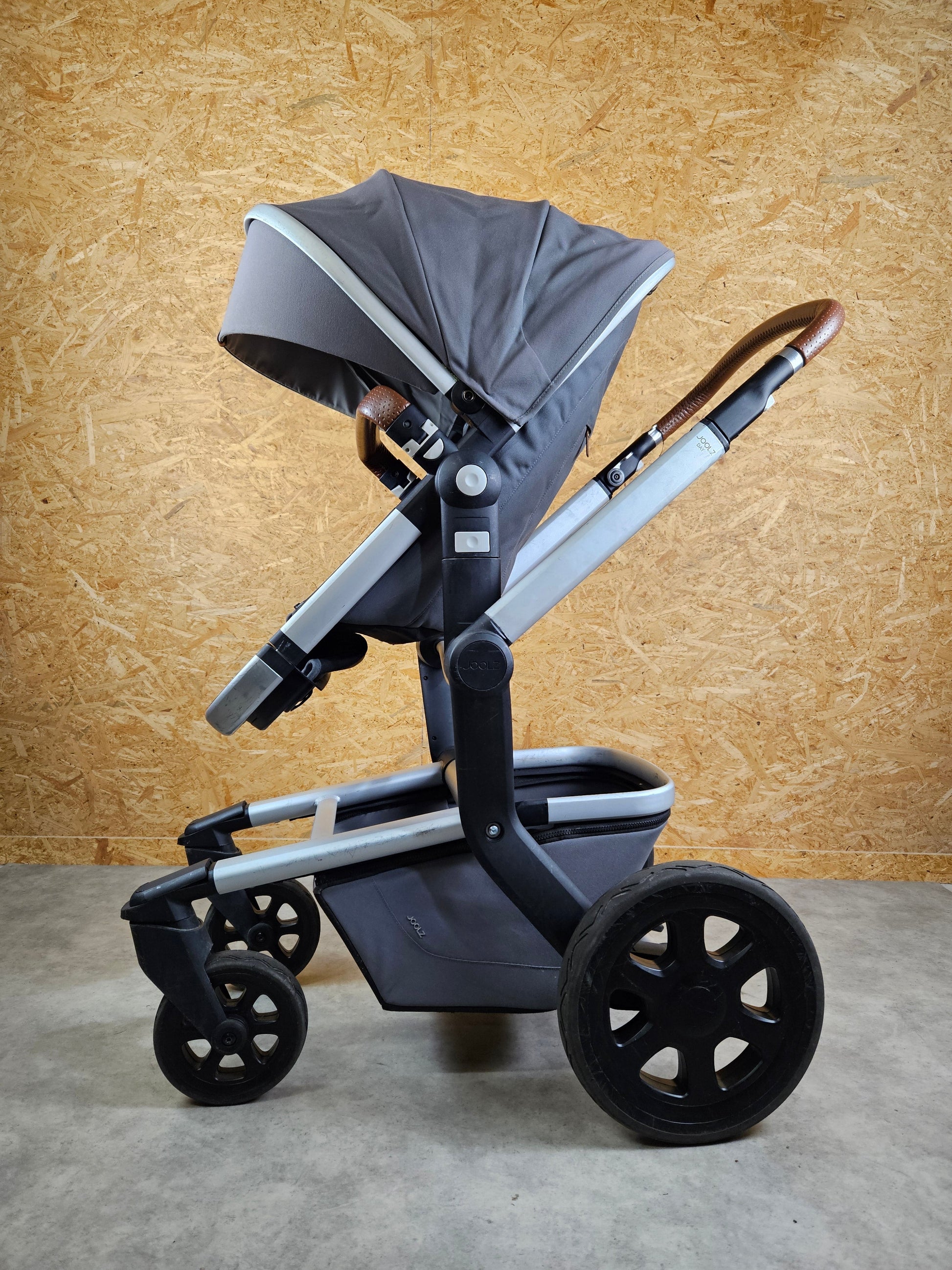 Joolz - Day Kombikinderwagen (sportsitz und Liegewanne) Grau in Gutem Zustand Grau / Gut Kinderwagen 4