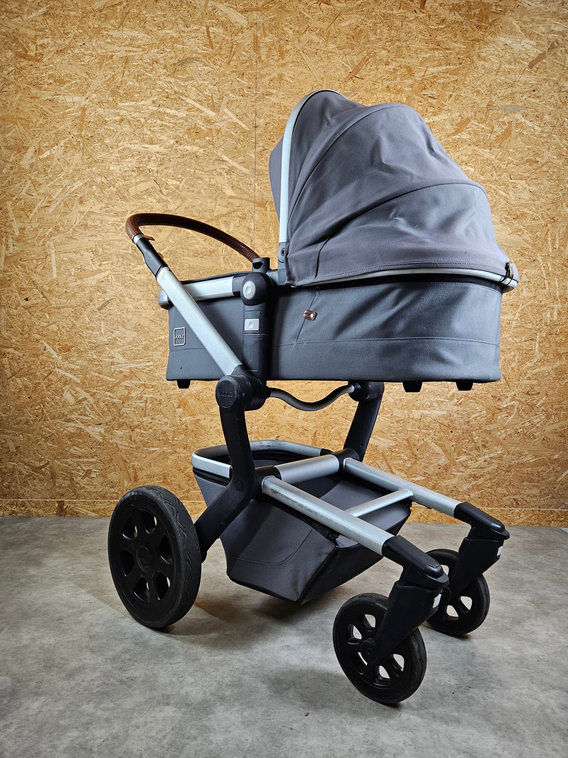 Joolz - Day Kombikinderwagen (sportsitz und Liegewanne) Grau in Gutem Zustand Grau / Gut Kinderwagen 11