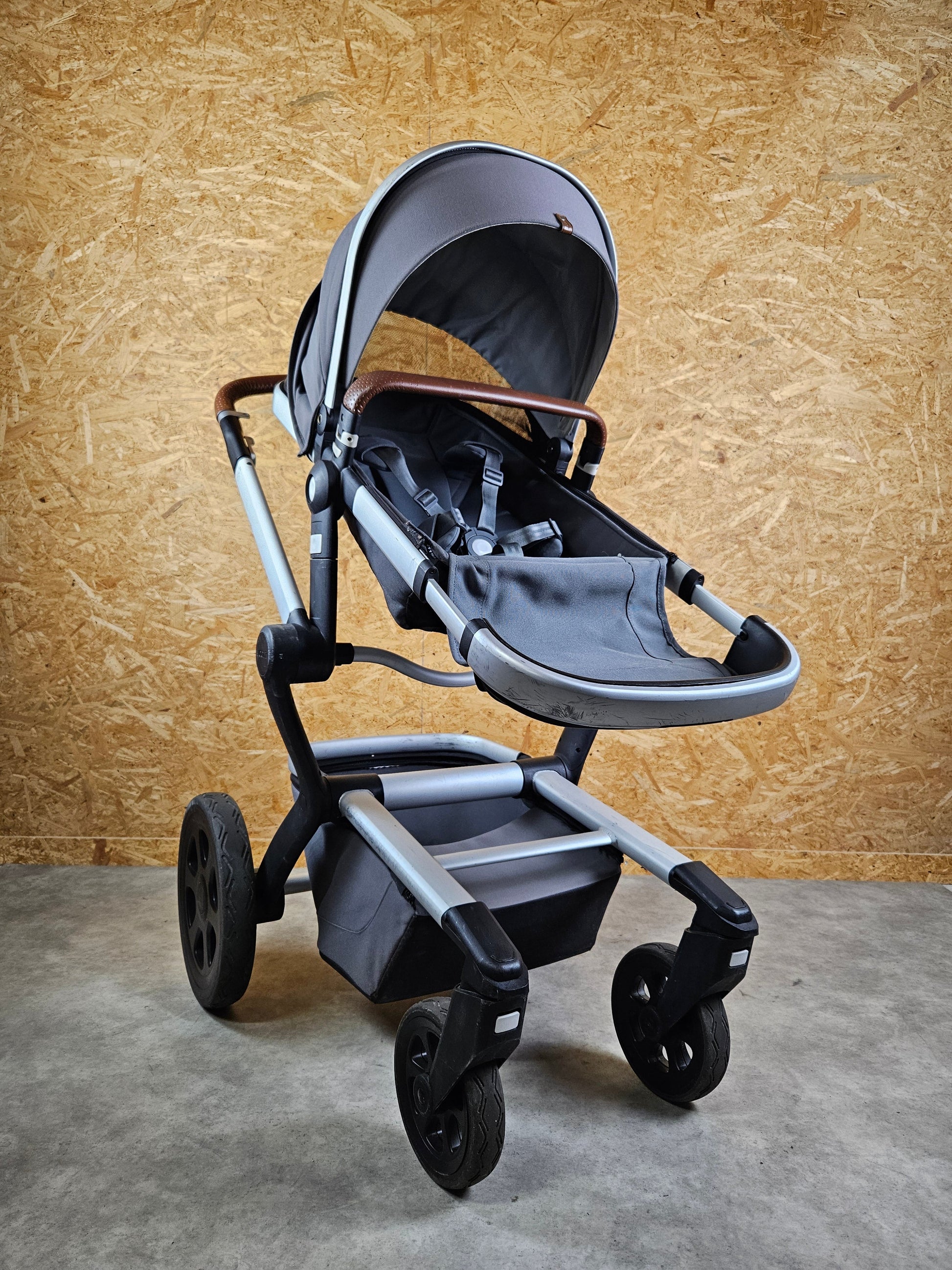 Joolz - Day Kombikinderwagen (sportsitz und Liegewanne) Grau in Gutem Zustand Grau / Gut Kinderwagen 10