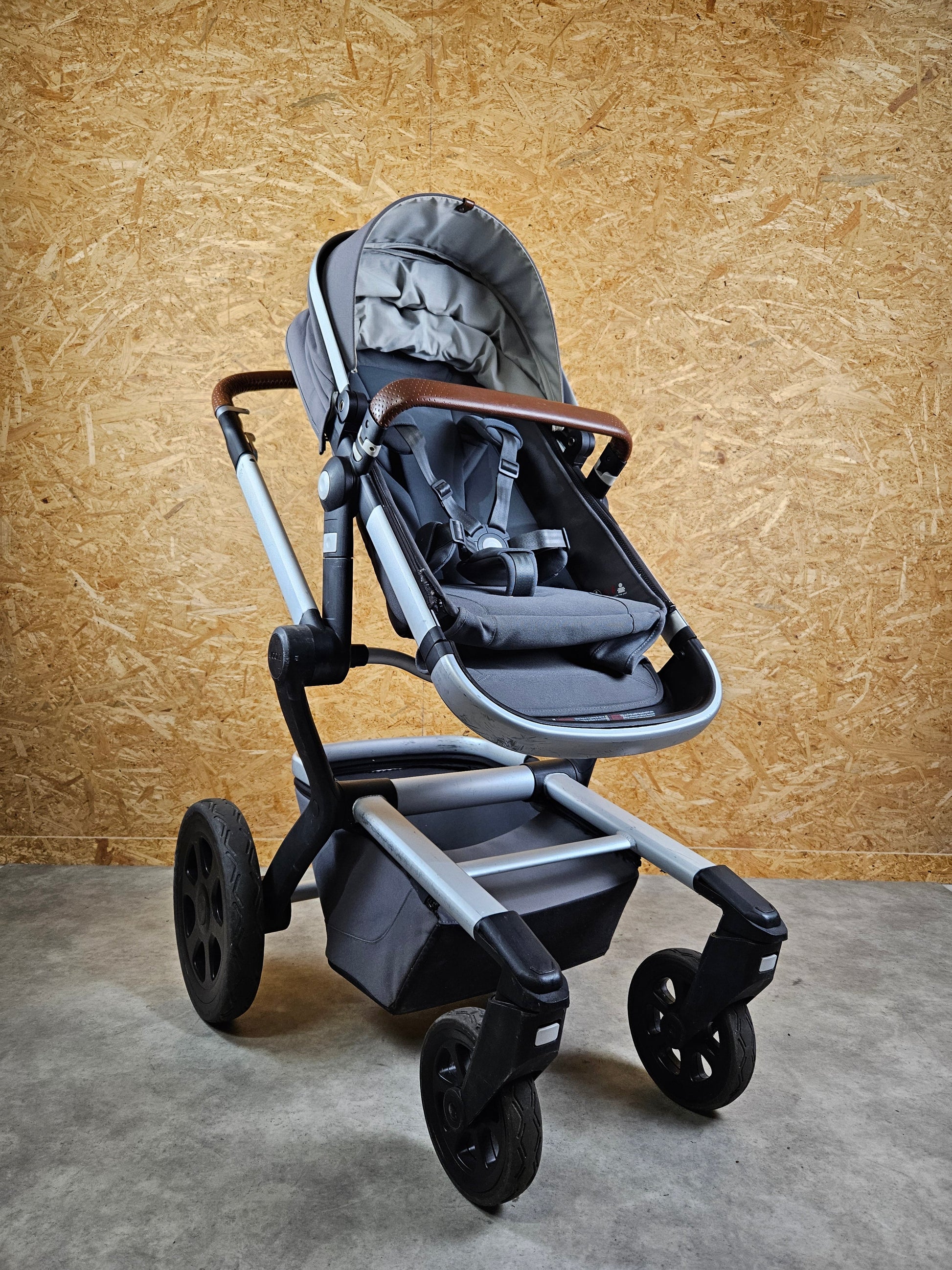 Joolz - Day Kombikinderwagen (sportsitz und Liegewanne) Grau in Gutem Zustand Grau / Gut Kinderwagen 3