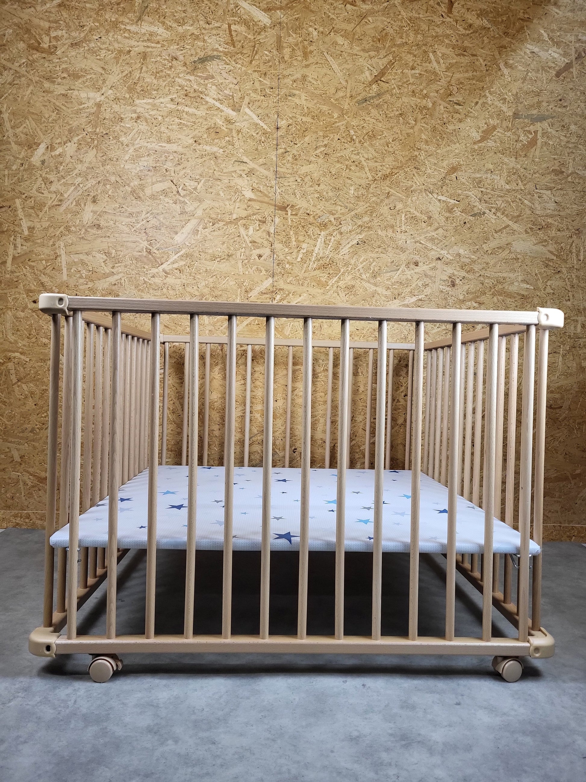 Laufgitter Lucilee 90x97 Cm Mobil auf Rollen - in sehr Gutem Zustand 3