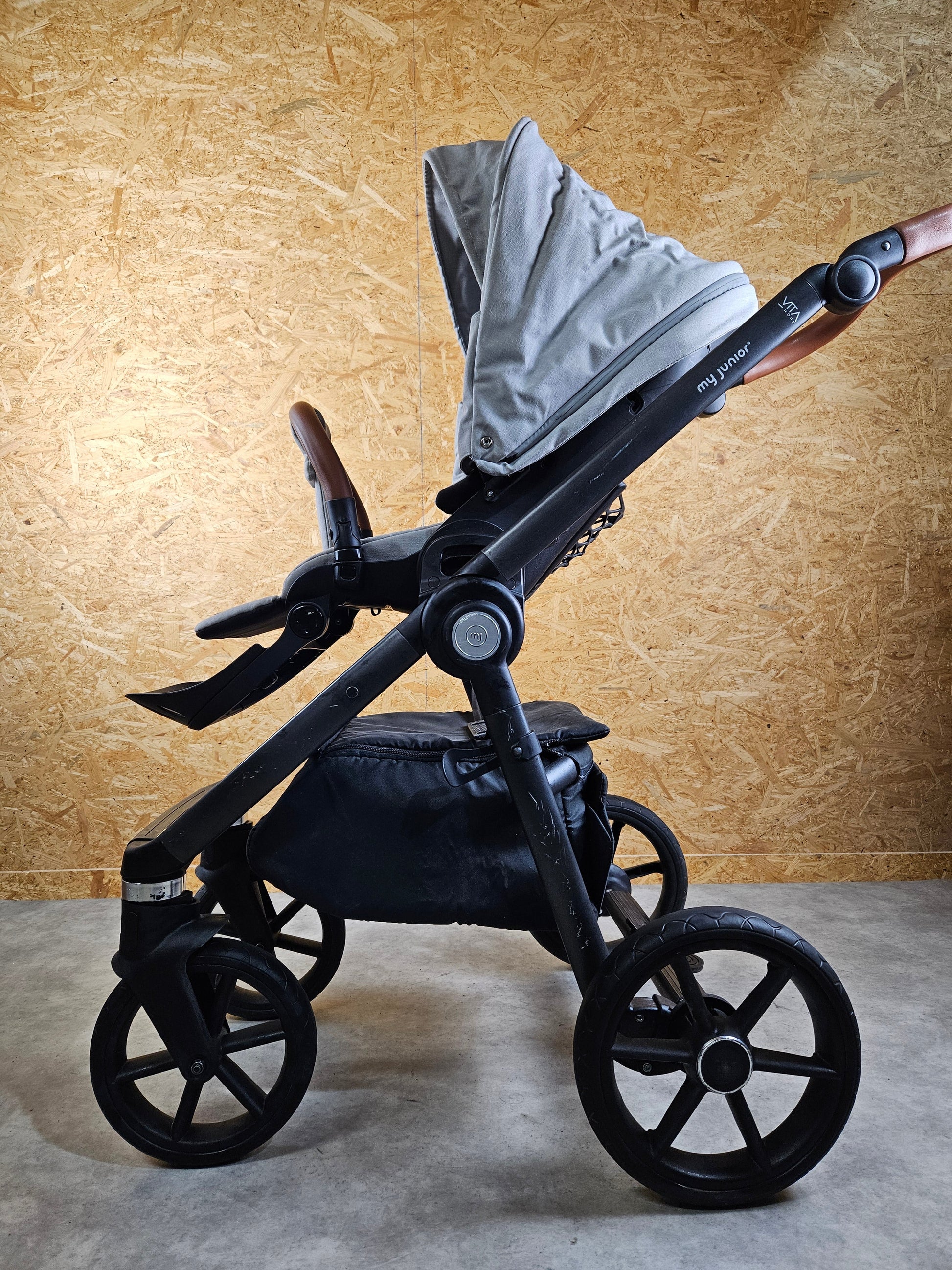 My Junior Vita Hope - Kombikinderwagen (sportsitz und Babywanne) - Grau in Gutem Zustand Kinderwagen 4