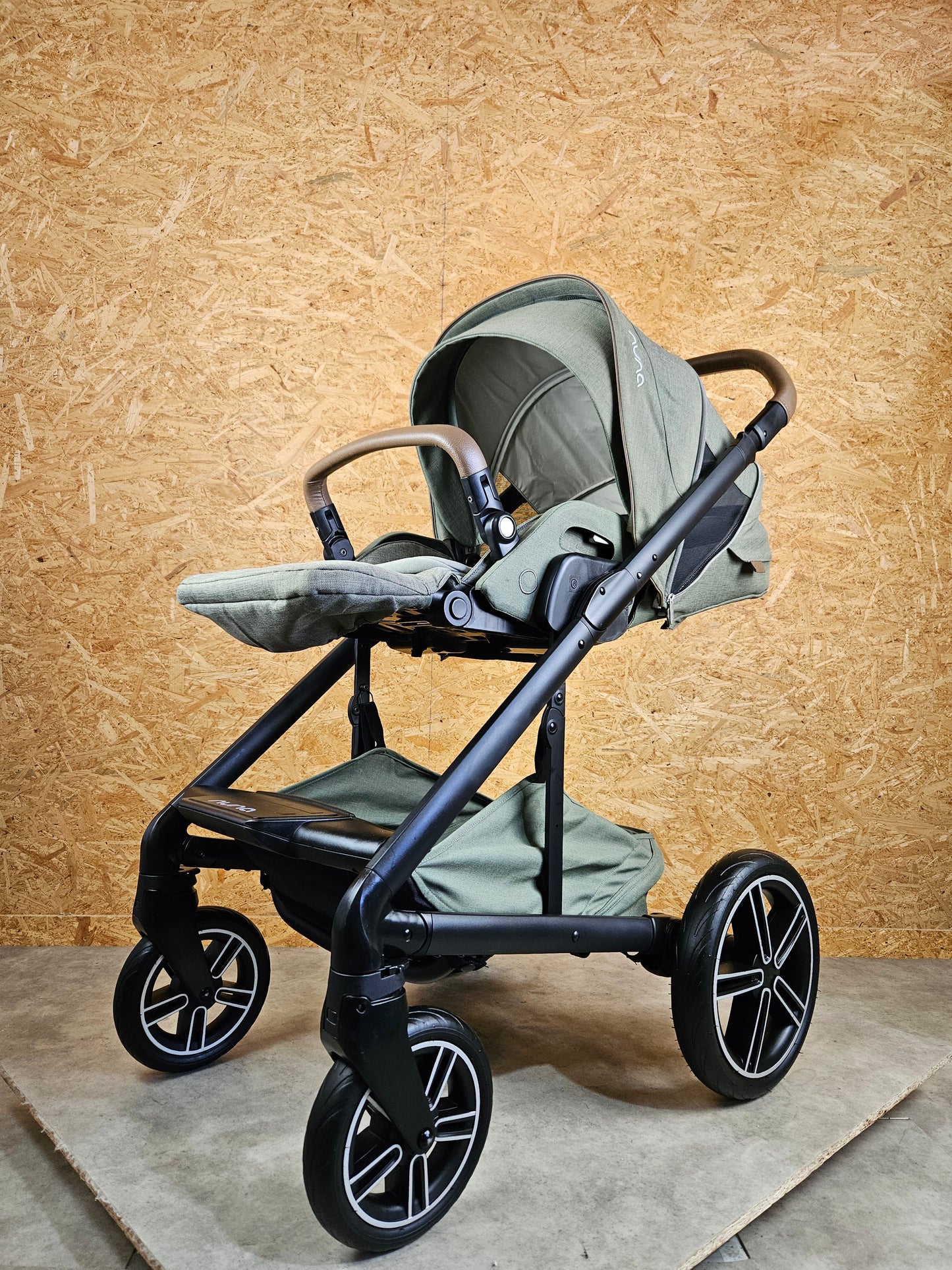Nuna - Mixx next Magnet Birch Kombikinderwagen (Sportsitz und Babywanne) - Grün in sehr gutem Zustand