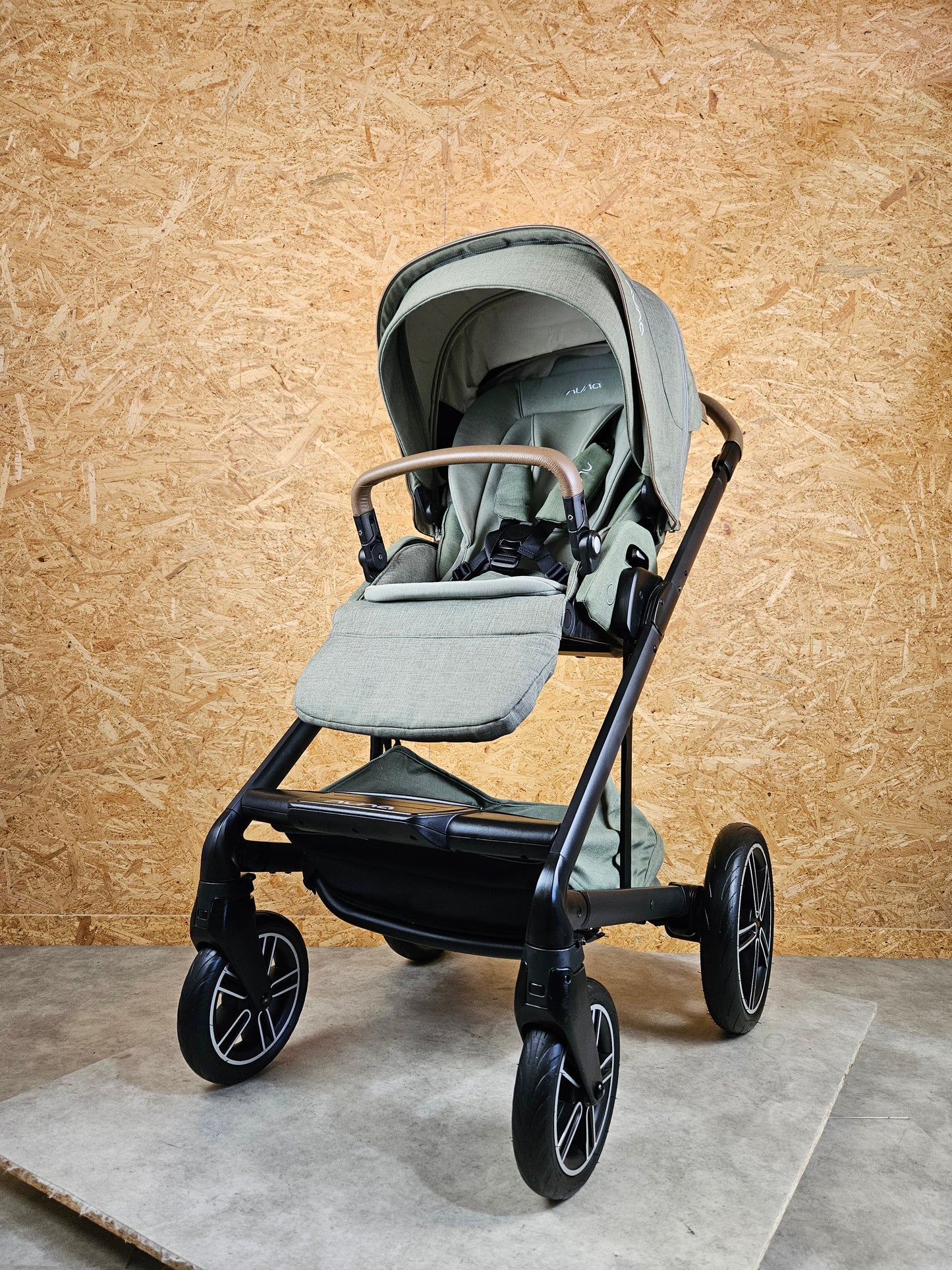 Nuna - Mixx next Magnet Birch Kombikinderwagen (Sportsitz und Babywanne) - Grün in sehr gutem Zustand
