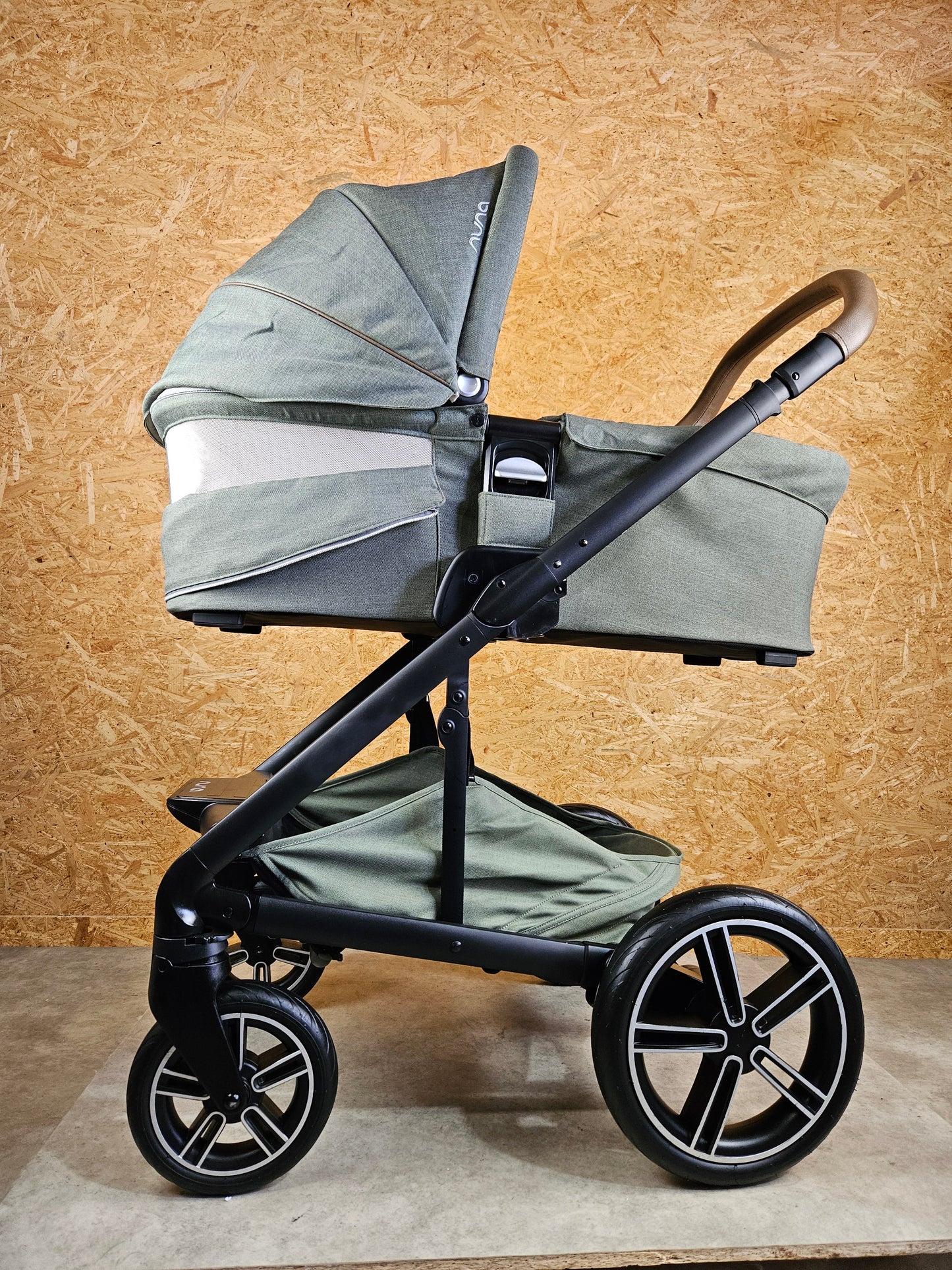 Nuna - Mixx next Magnet Birch Kombikinderwagen (Sportsitz und Babywanne) - Grün in sehr gutem Zustand