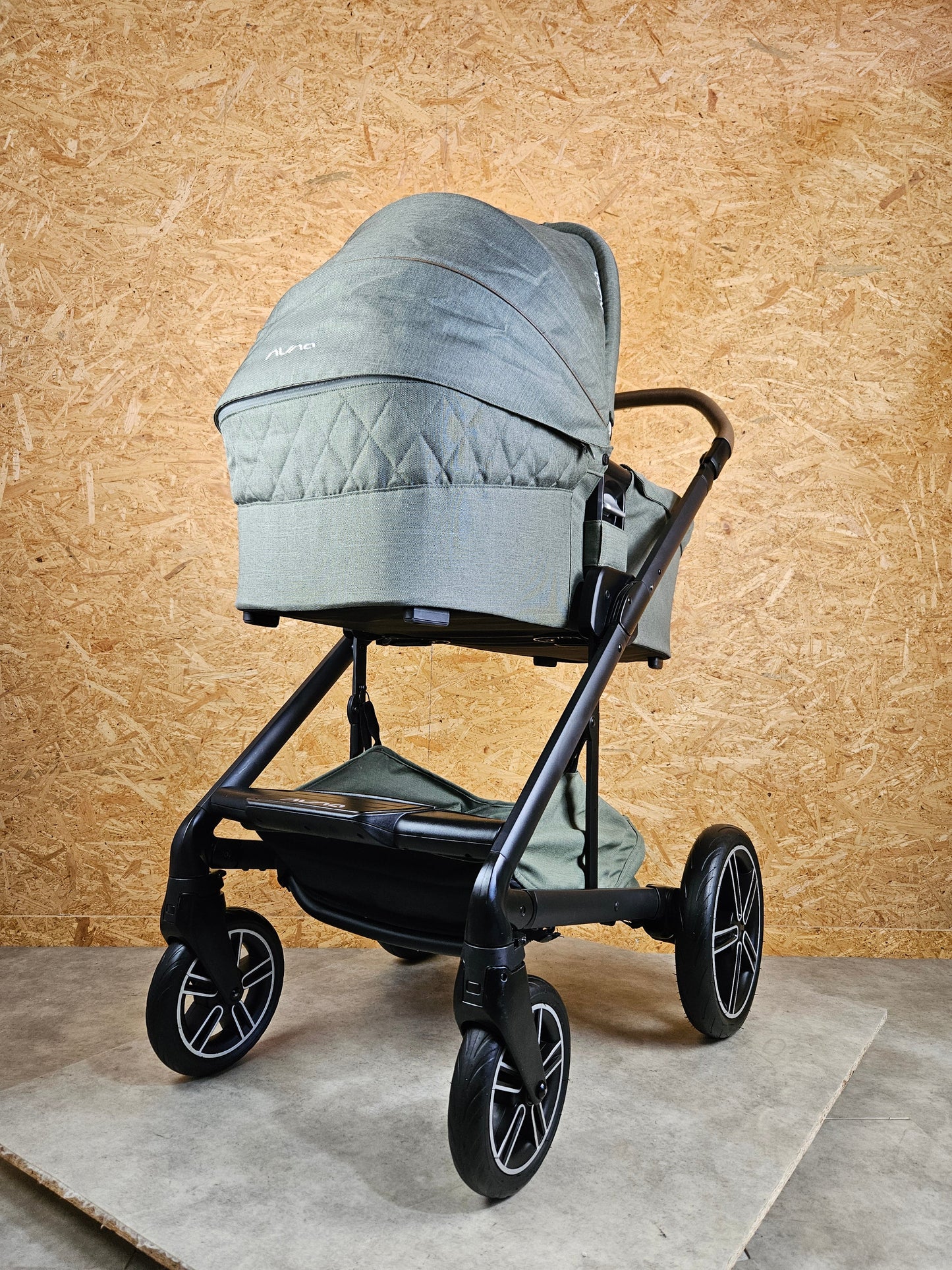 Nuna - Mixx next Magnet Birch Kombikinderwagen (Sportsitz und Babywanne) - Grün in sehr gutem Zustand