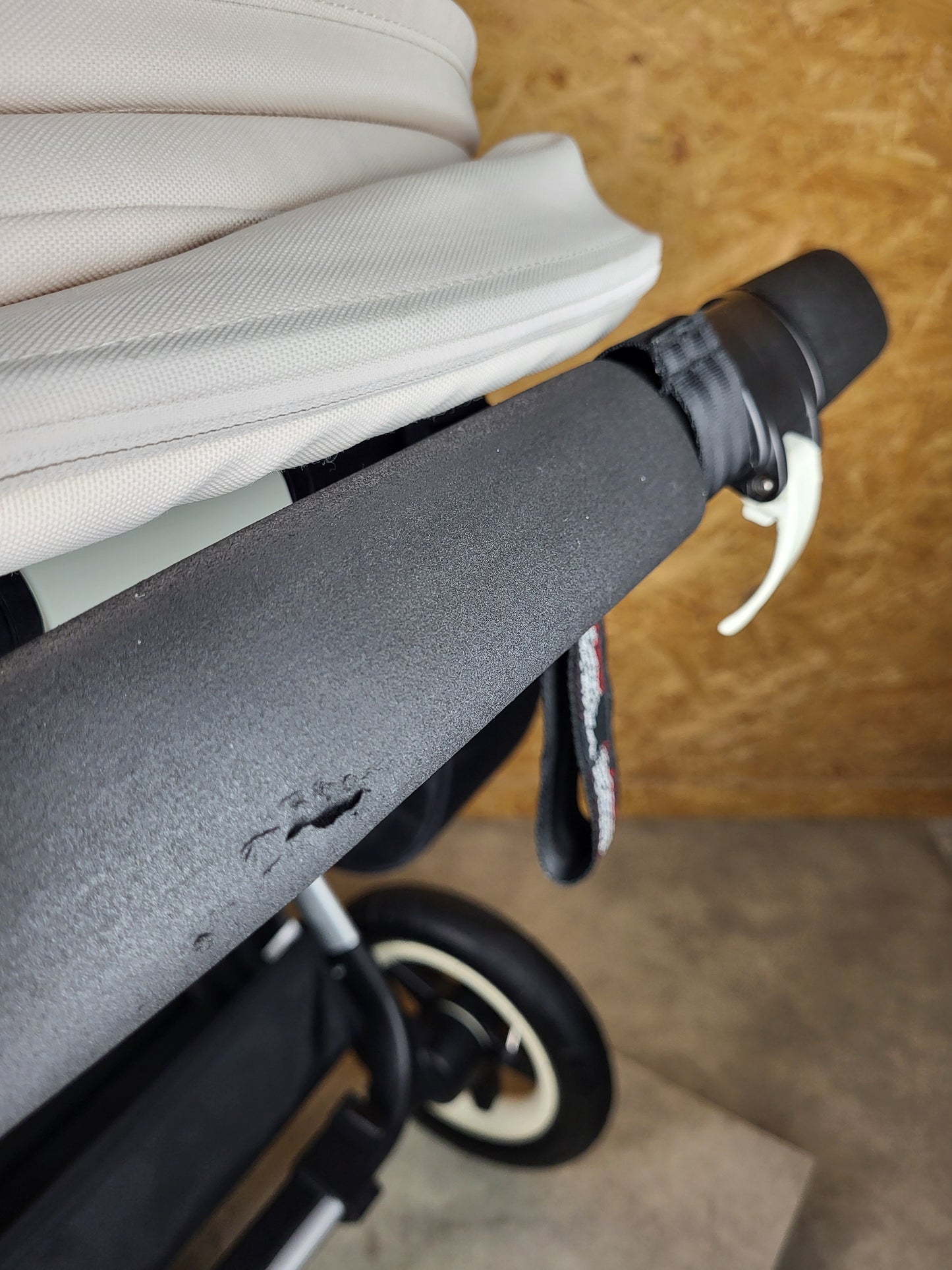 Bugaboo - Donkey Mono Kinderwagen (1 Liegewanne / 1 Sportsitz) inkl. seitliche Gepäcktasche - Weiß - in gutem Zustand