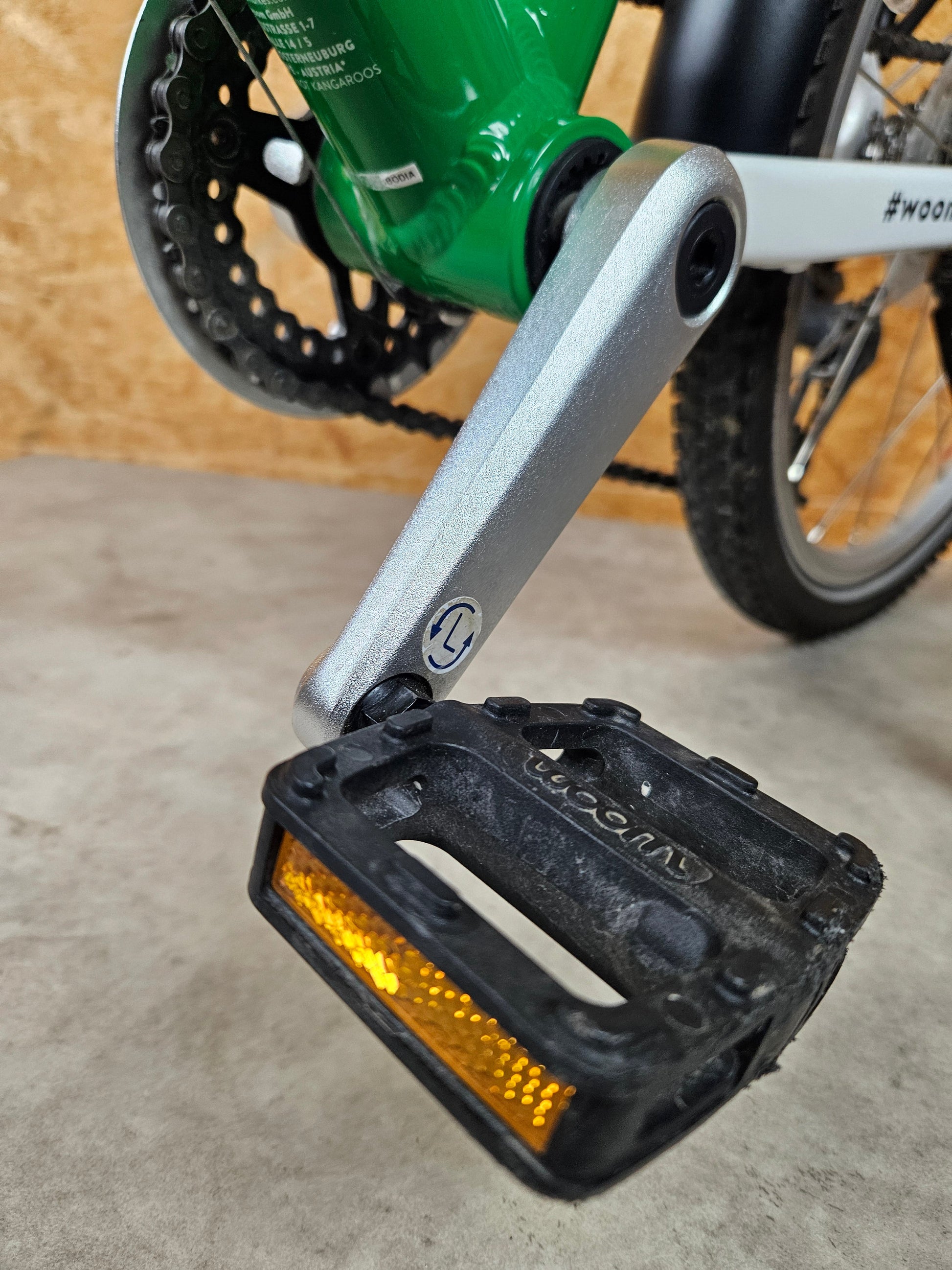 Woom 4 Kinderfahrrad - Grün in Gutem Zustand Fahrrad 13