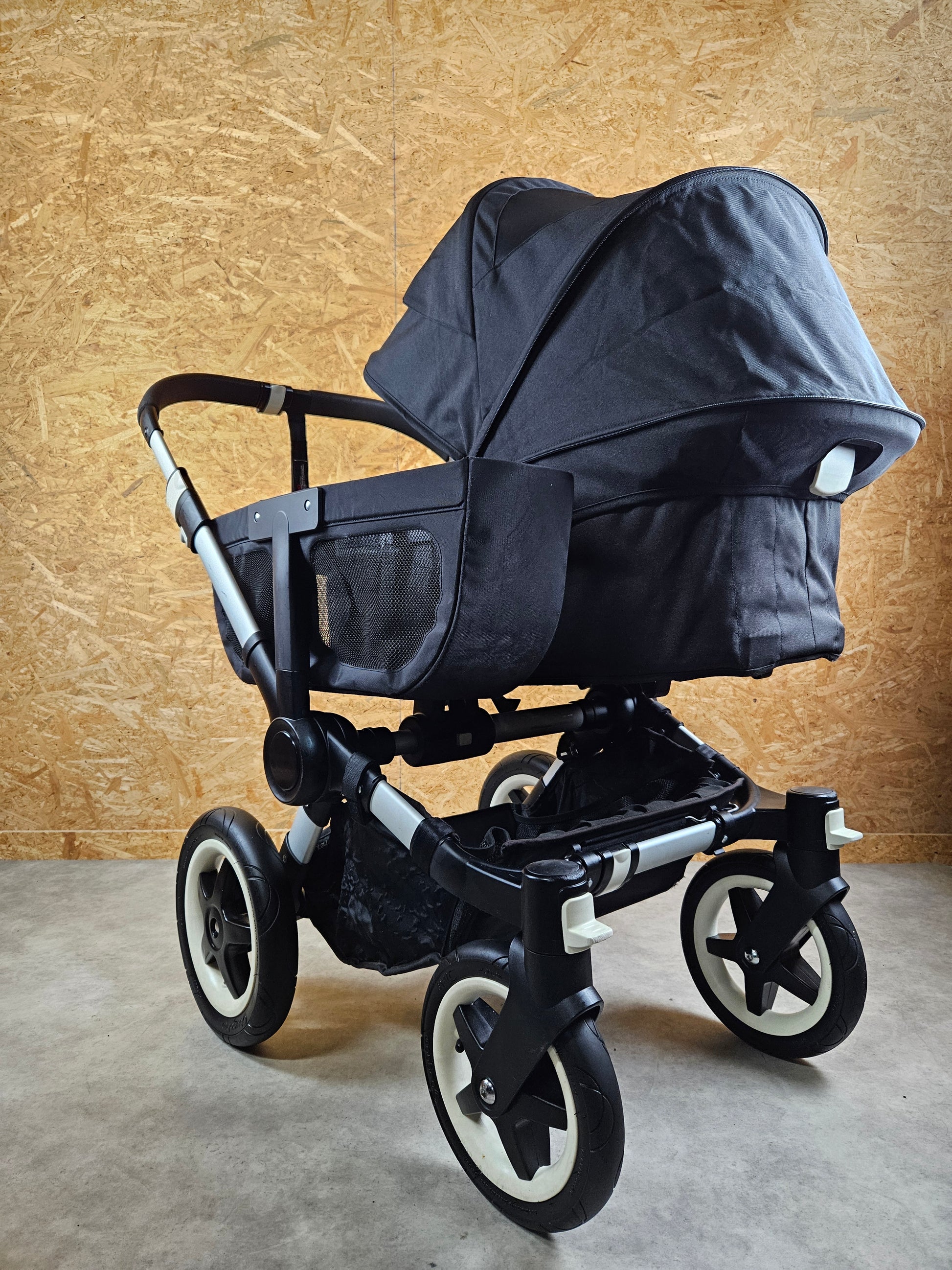 Bugaboo - Donkey 3 Duo (sportsitz und Liegewanne) Schwarz Inkl. Seitliche Gepäcktasche in Gutem Zustand Kinderwagen 9