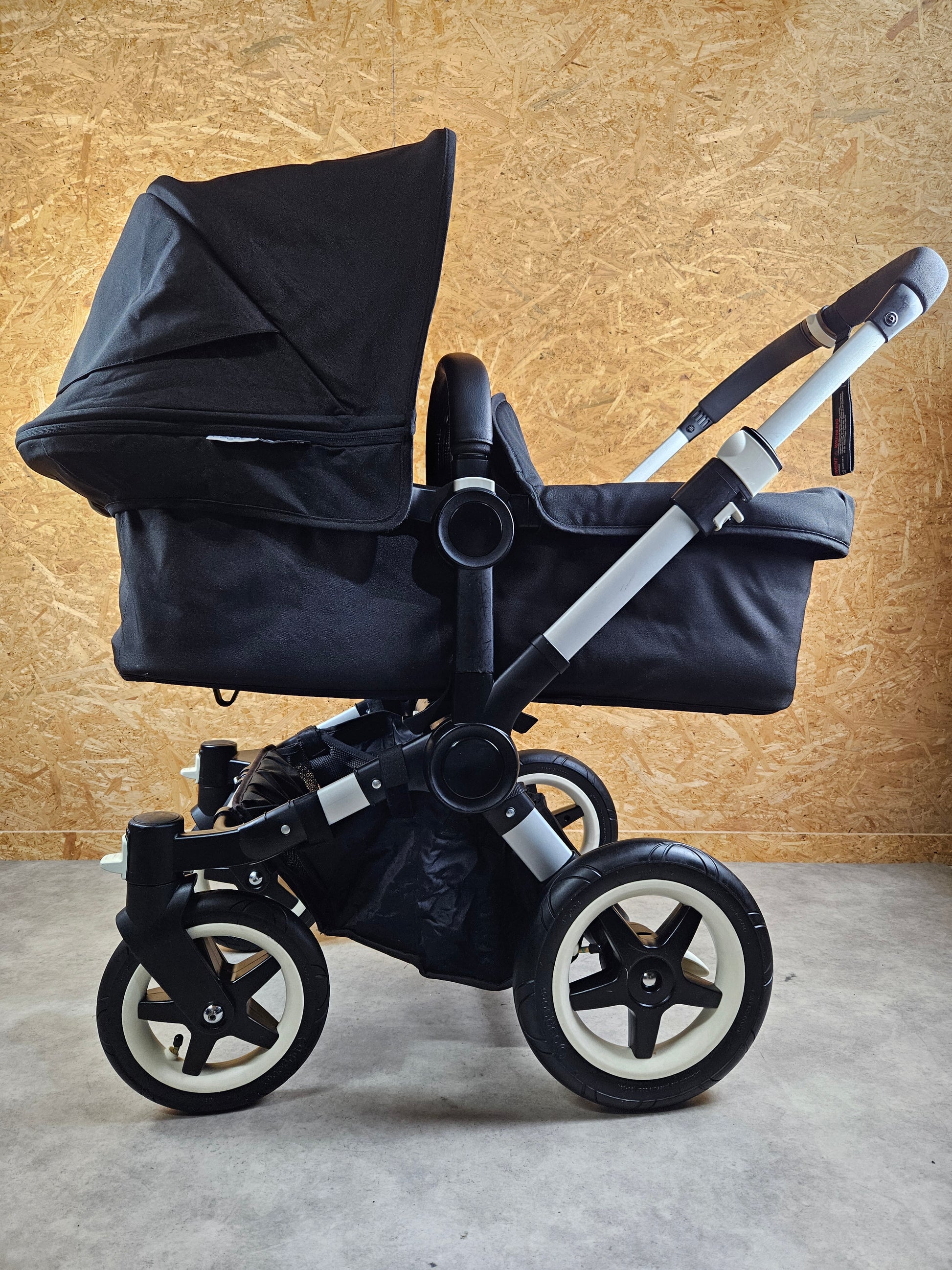 Bugaboo - Donkey 3 Duo (sportsitz und Liegewanne) Schwarz Inkl. Seitliche Gepäcktasche in Gutem Zustand Kinderwagen 10