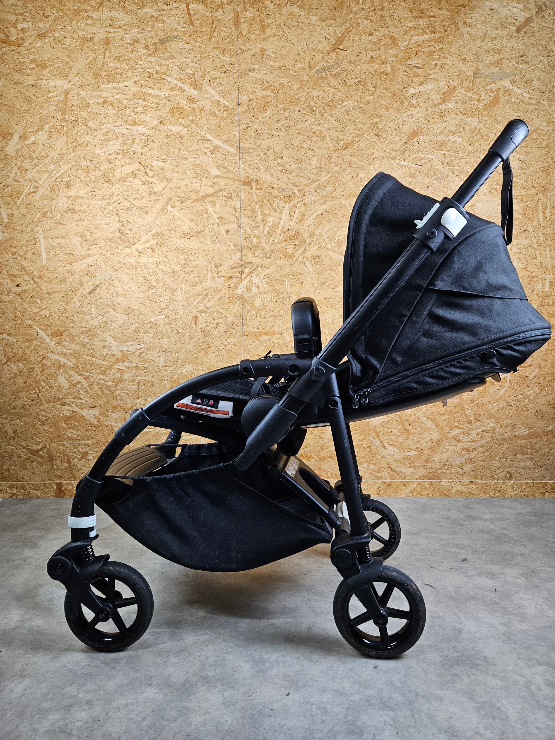 Bugaboo Bee 6 - Schwarz in sehr Gutem Zustand Kinderwagen 4