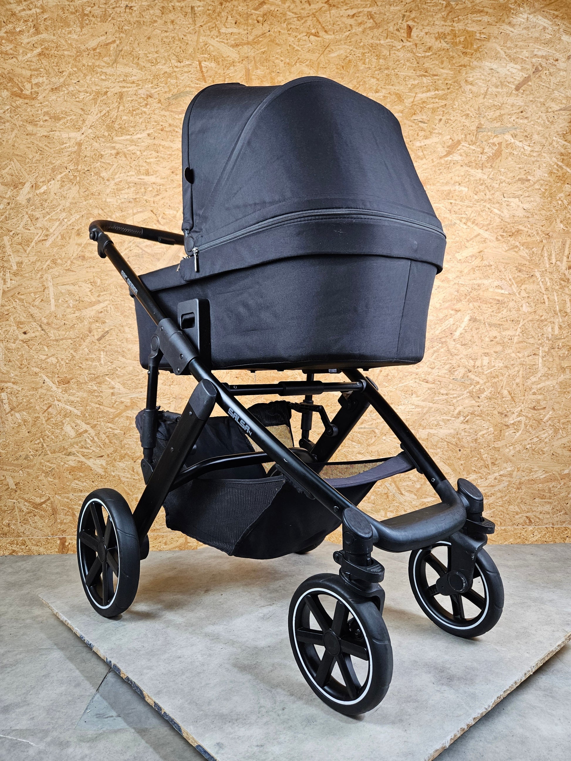 Abc Design - Salsa 4 Kombikinderwagen (sportsiz und Babywanne) Inkl. Fußsack Zubehör - Schwarz in Gutem Zustand