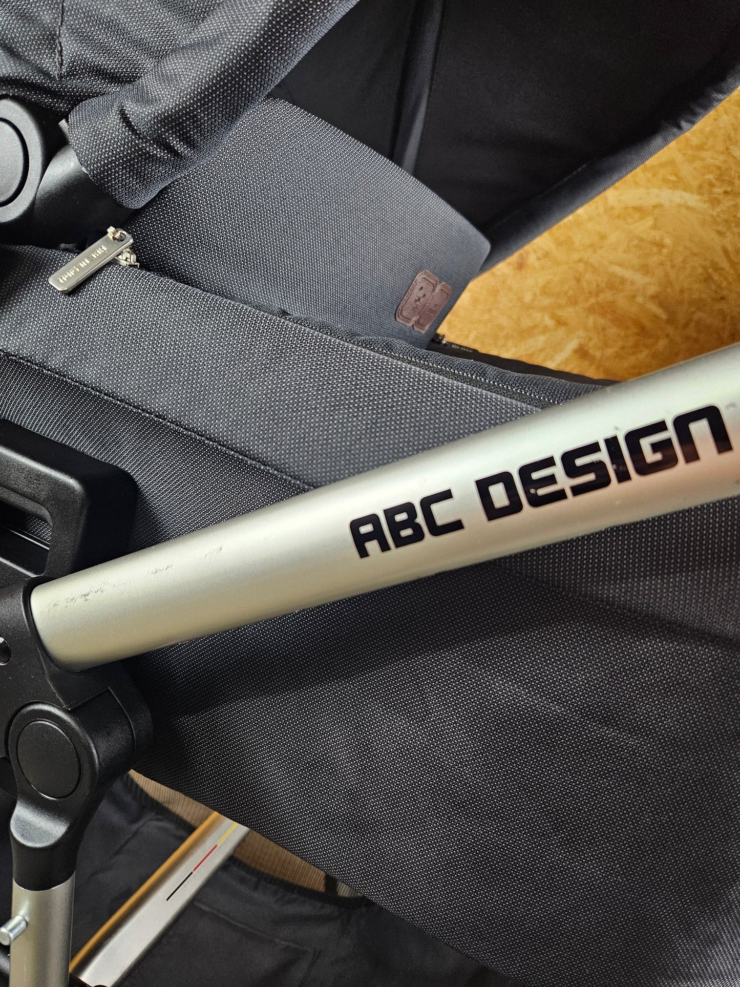 Abc Design - Salsa 4 Kombikinderwagen (sportsiz und Babywanne) - Schwarz in Gutem Zustand Kinderwagen 19