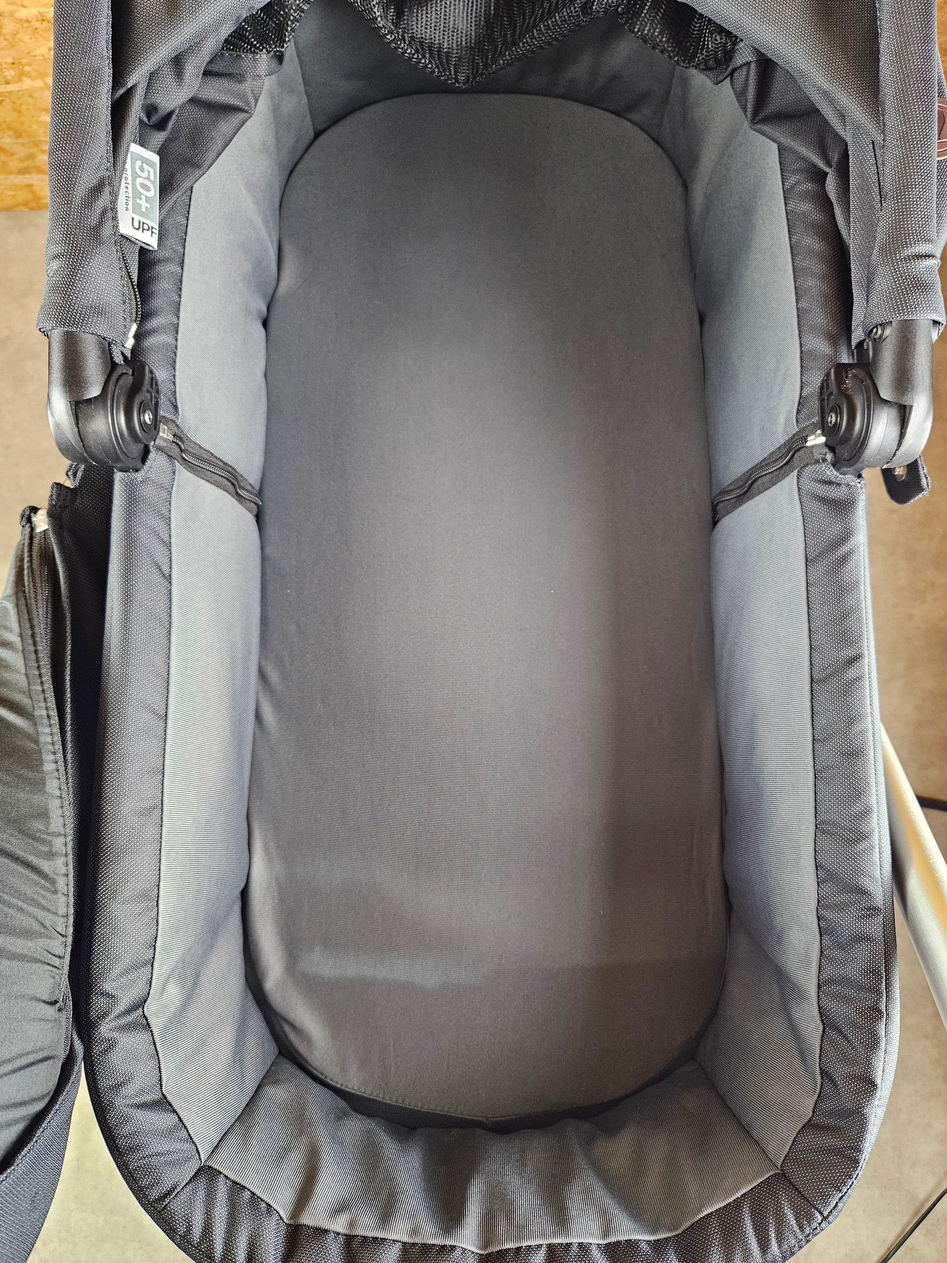 Abc Design - Salsa 4 Kombikinderwagen (sportsiz und Babywanne) - Schwarz in Gutem Zustand Kinderwagen 23