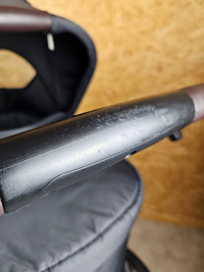 Abc Design - Salsa 4 Kombikinderwagen (sportsiz und Babywanne) - Schwarz in Gutem Zustand Kinderwagen 18