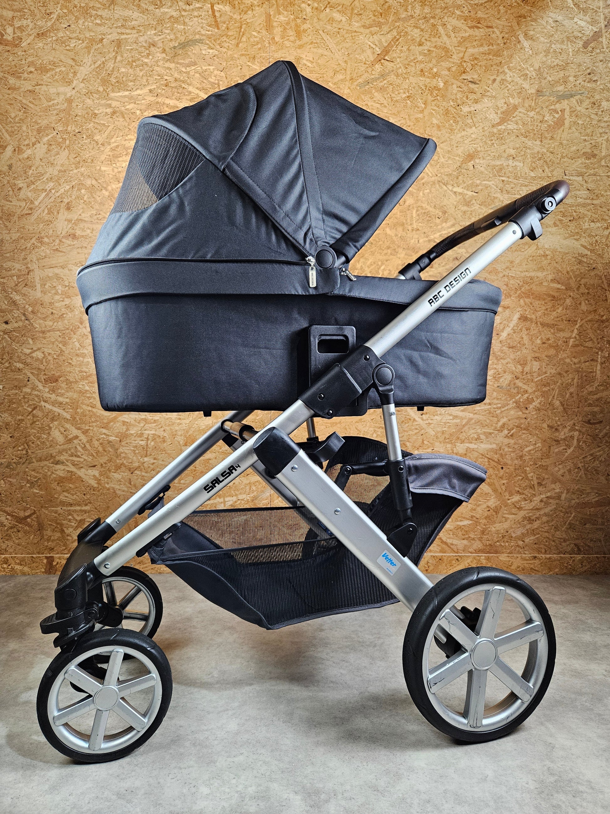 Abc Design - Salsa 4 Kombikinderwagen (sportsiz und Babywanne) - Schwarz in Gutem Zustand Kinderwagen 17