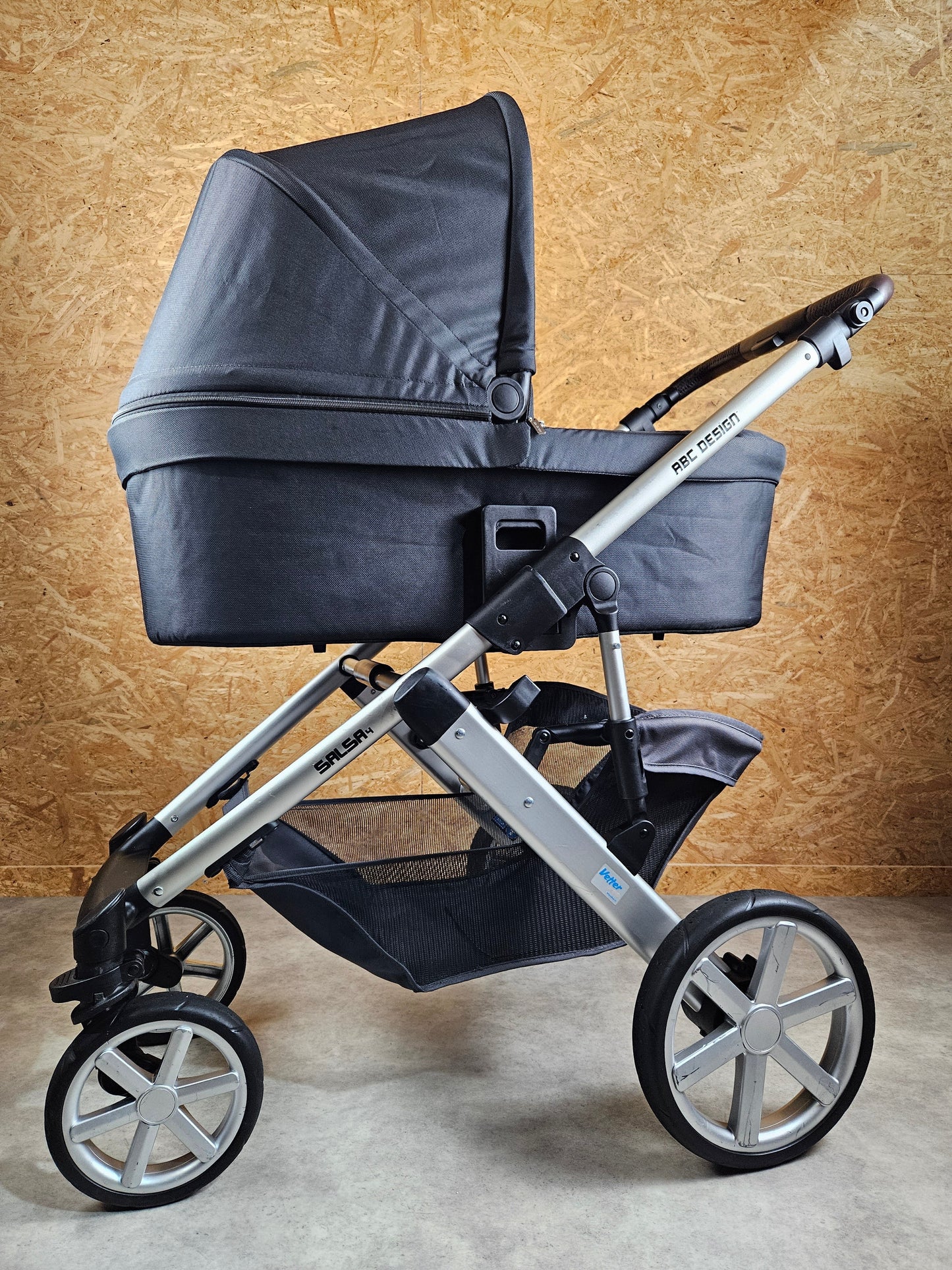 Abc Design - Salsa 4 Kombikinderwagen (sportsiz und Babywanne) - Schwarz in Gutem Zustand Kinderwagen 14