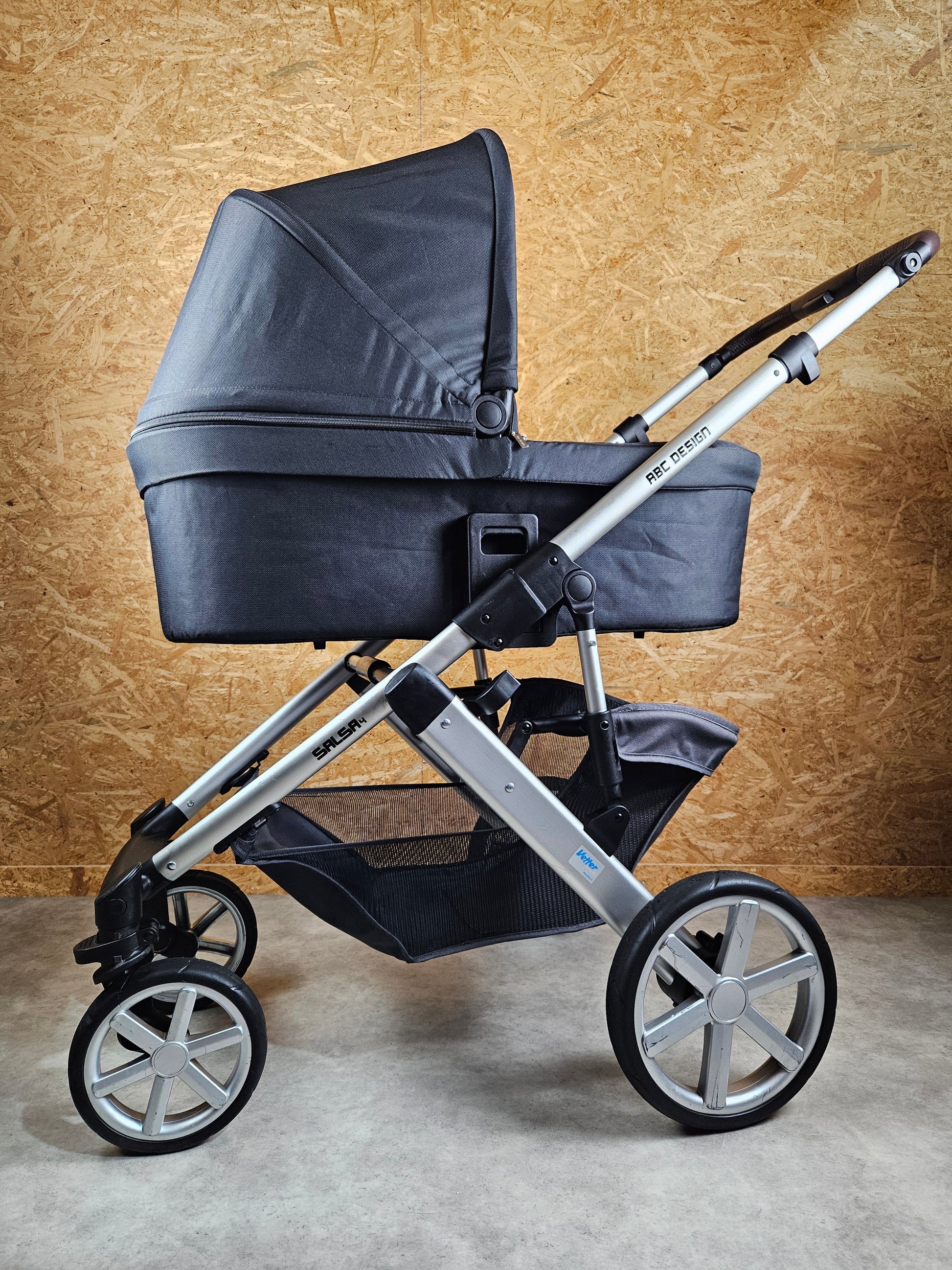 Abc Design - Salsa 4 Kombikinderwagen (sportsiz und Babywanne) - Schwarz in Gutem Zustand Kinderwagen 15