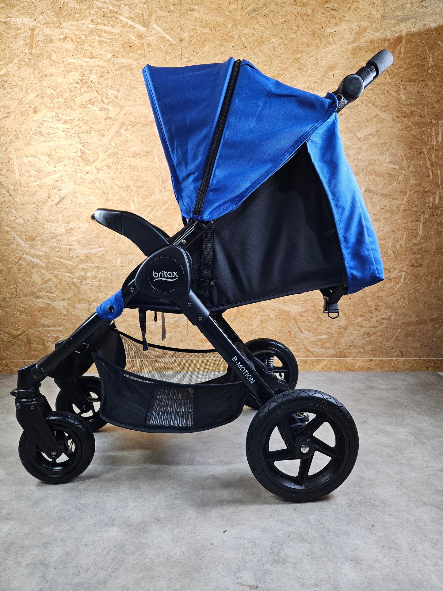 Britax - B-motion Buggy Kinderwagen - Blau in Gutem Zustand / Gut 10