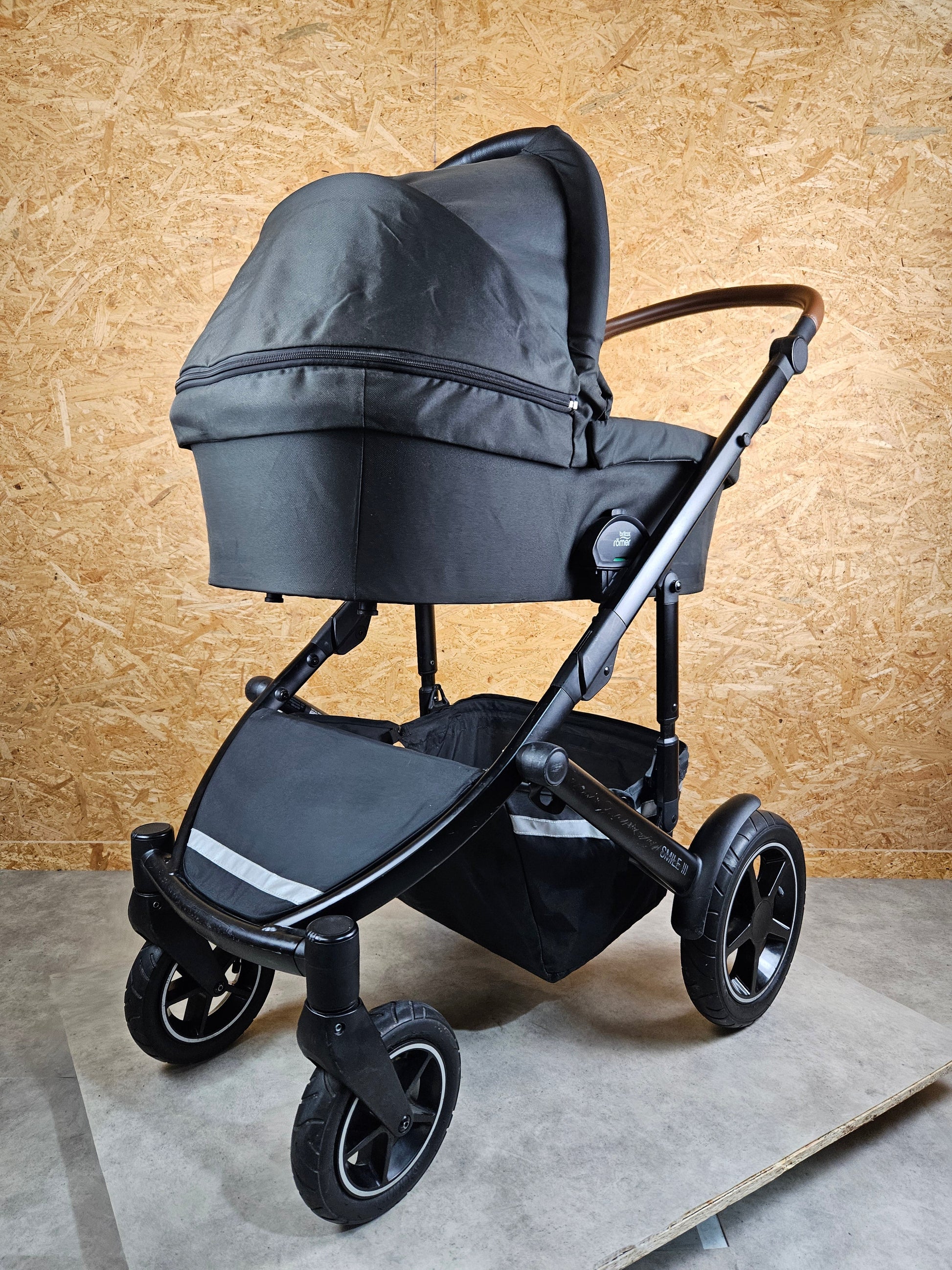 Britax Römer - Duo Smile Iii - Kombikinderwagen (sportsitz und Babywanne) - Schwarz in Gutem Zustand Kinderwagen 23