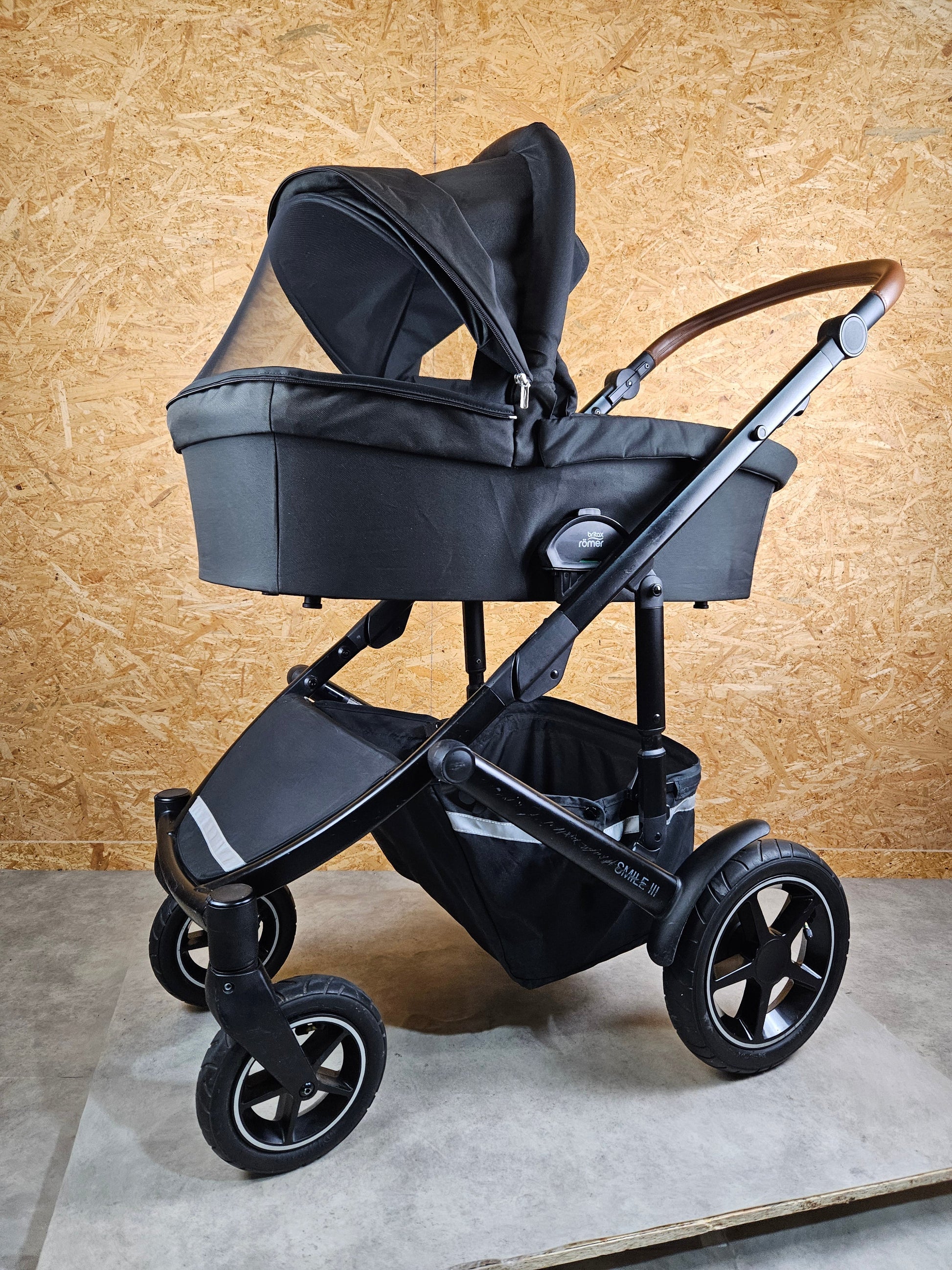 Britax Römer - Duo Smile Iii - Kombikinderwagen (sportsitz und Babywanne) - Schwarz in Gutem Zustand Kinderwagen 25