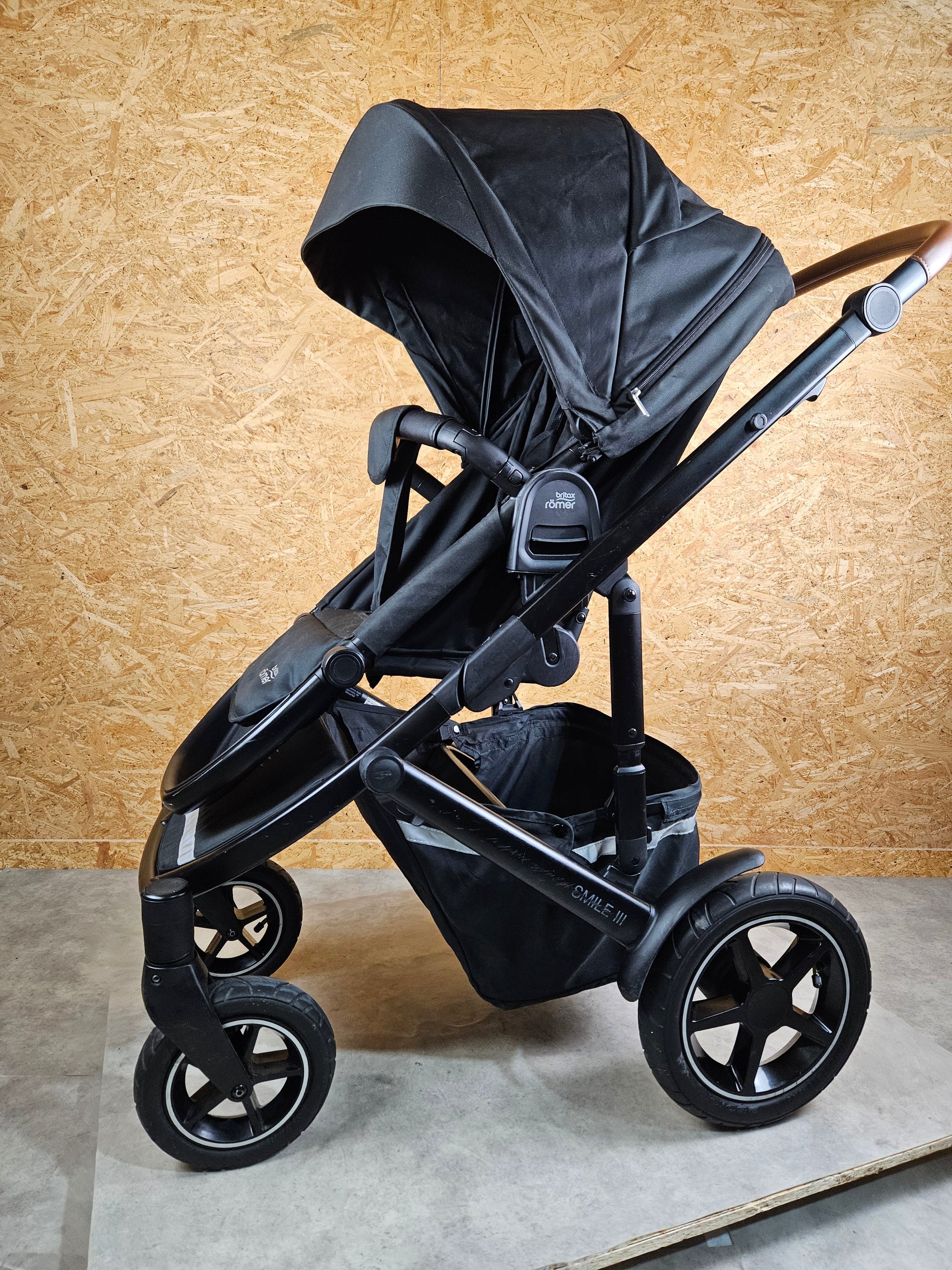 Britax Römer - Duo Smile Iii - Kombikinderwagen (sportsitz und Babywanne) - Schwarz in Gutem Zustand Kinderwagen 5