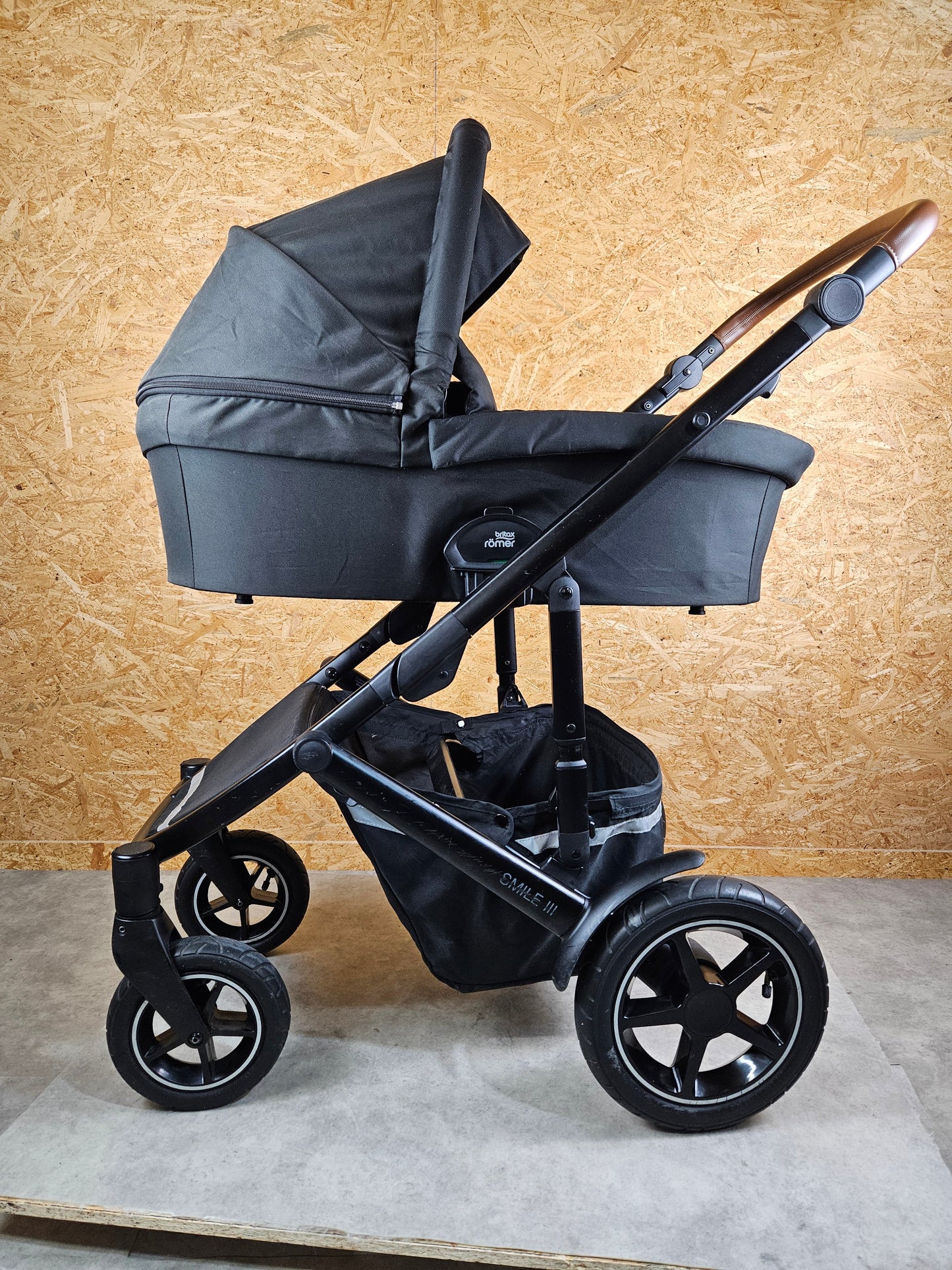 Britax Römer - Duo Smile Iii - Kombikinderwagen (sportsitz und Babywanne) - Schwarz in Gutem Zustand Kinderwagen 26