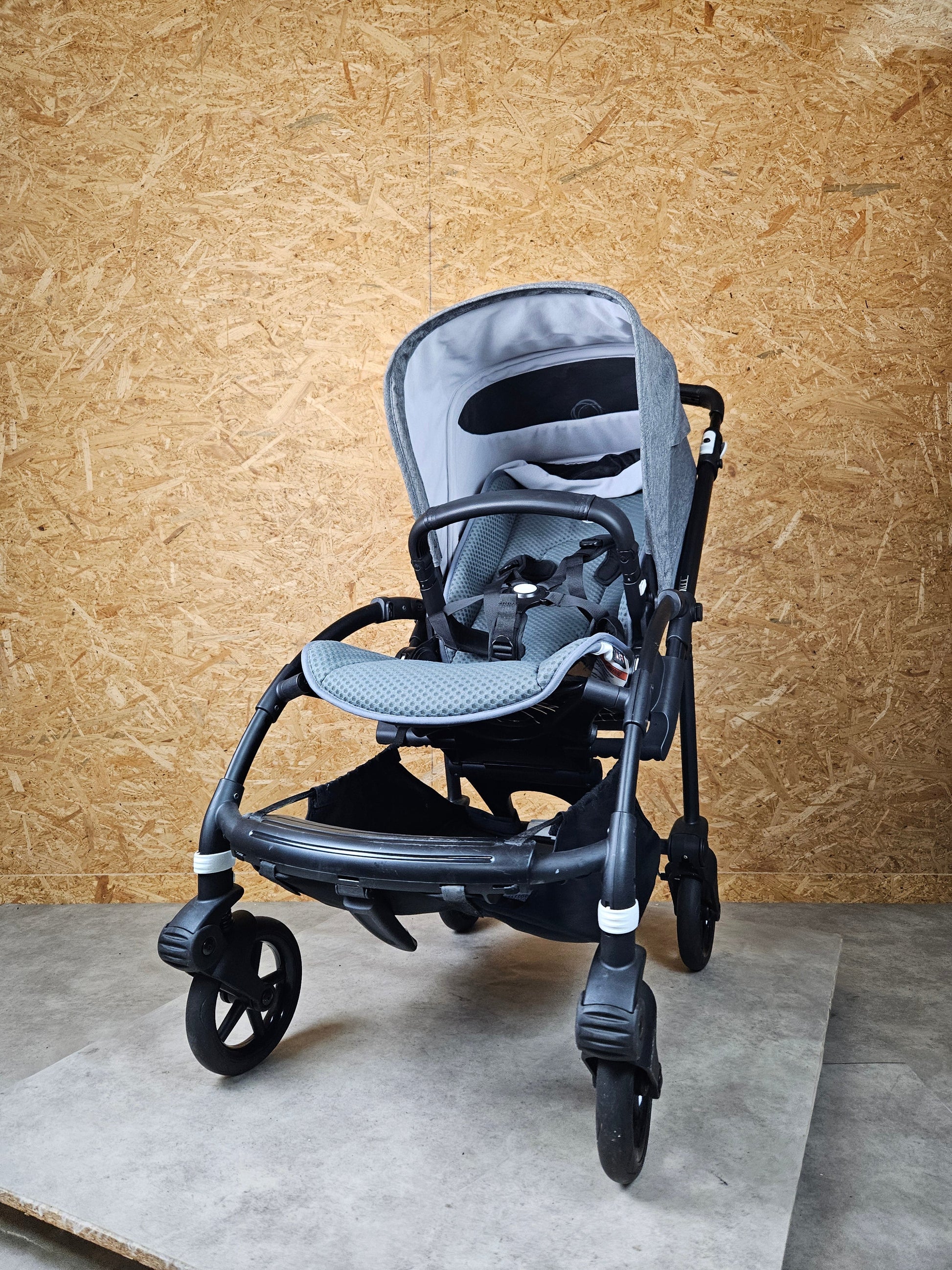 Bugaboo Bee 6 Buggy - Grau - in Gutem Zustand Kinderwagen 2