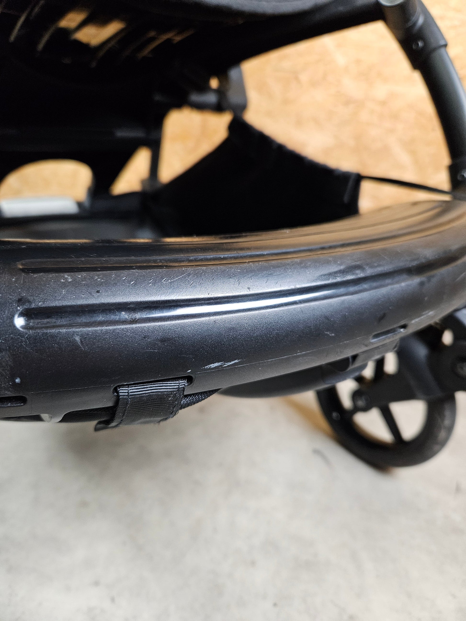 Bugaboo Bee 6 - Schwarz in sehr Gutem Zustand Kinderwagen 7