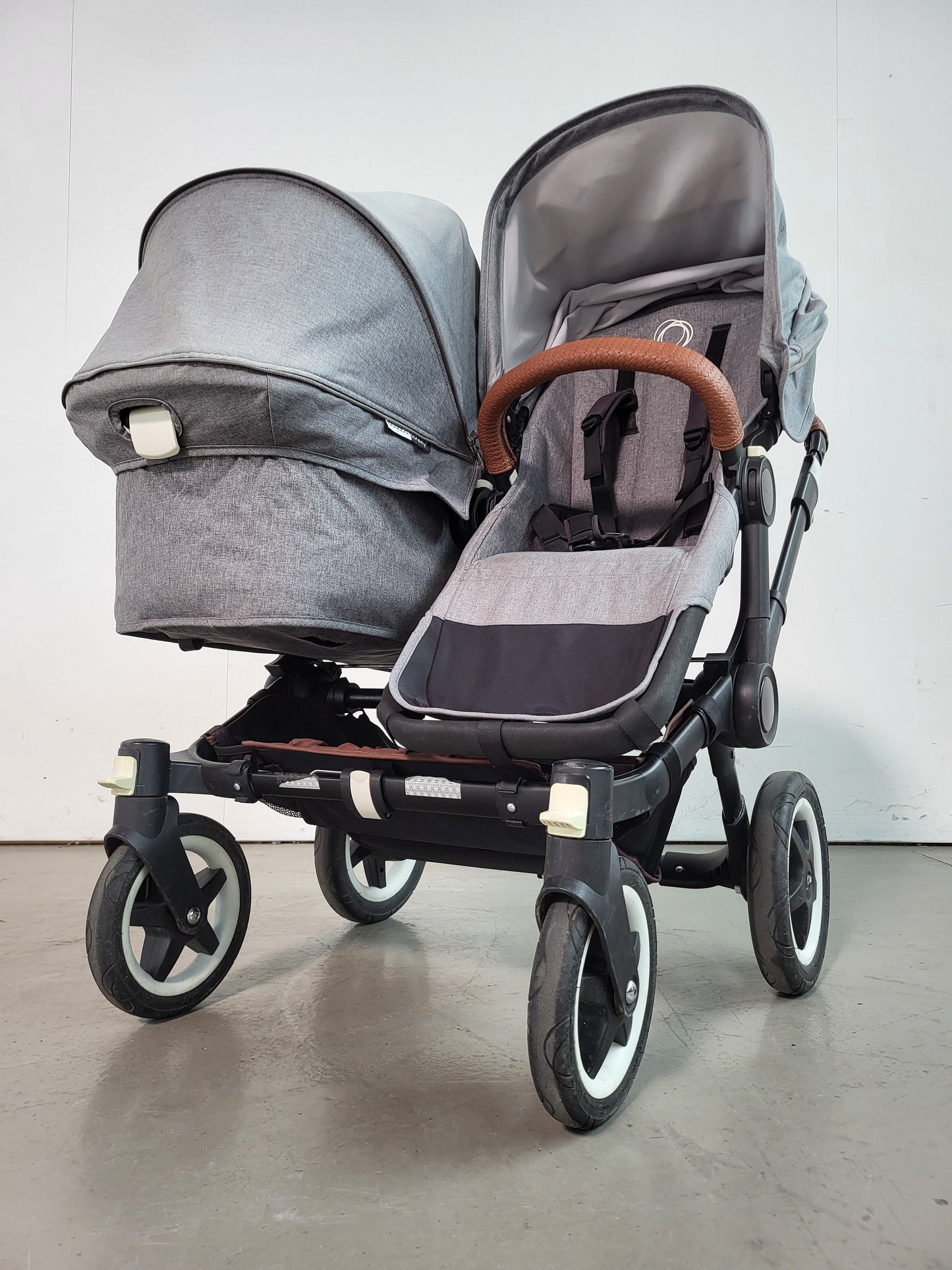 Bugaboo Donkey 2 - Kombikinderwagen (1 Liegewanne und 1 Sportsitz) - Grau - Gutem Zustand Kinderwagen 3