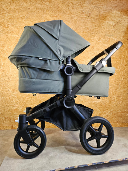 Bugaboo - Donkey 5 Mono (1 Sportsitz / 1 Babywanne inkl. Mitfahrbrett, Sonnendach Bee Breezi und Regenschutz) - Grün in sehr gutem Zustand