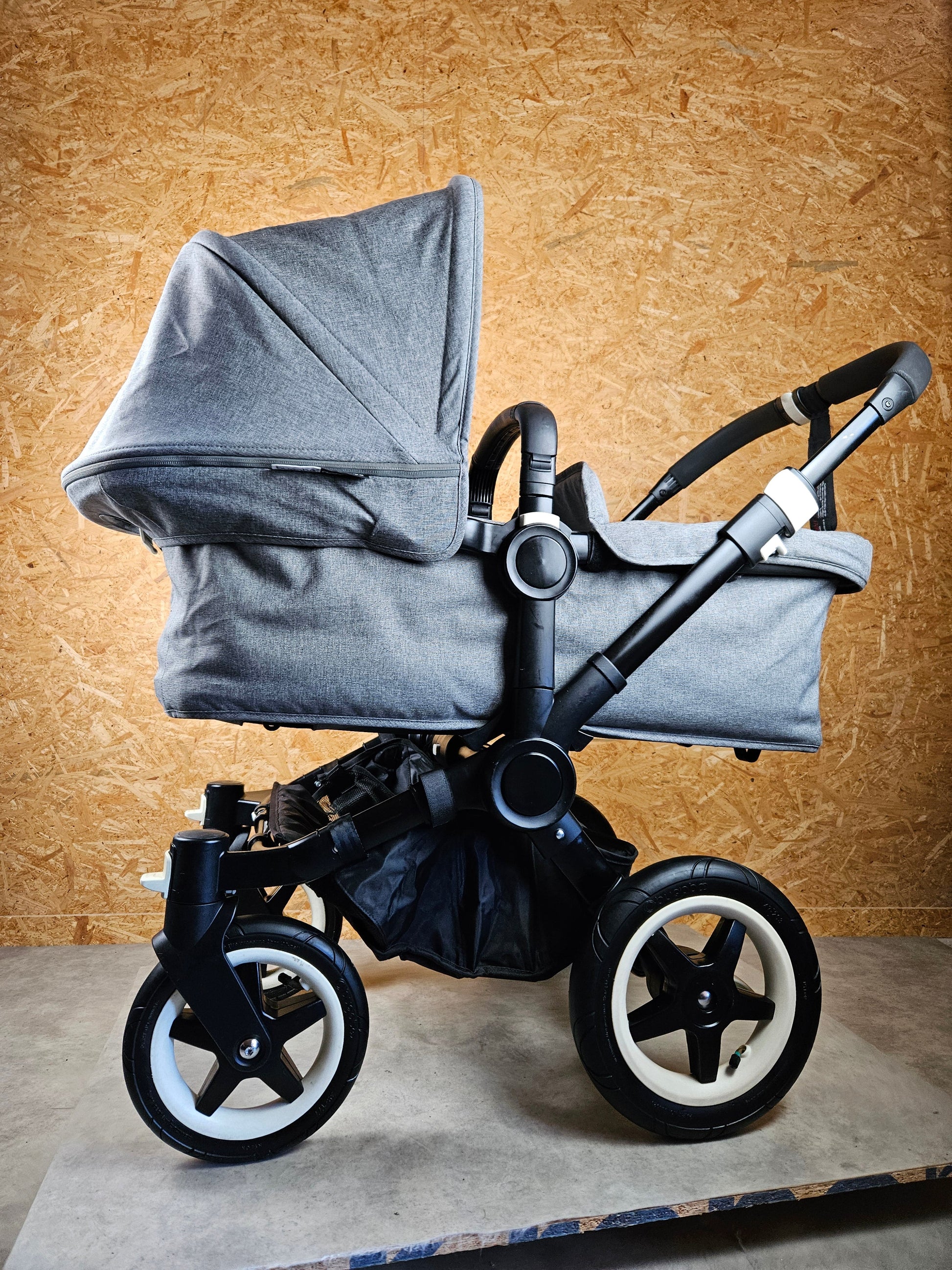 Bugaboo - Donkey Mono Geschwisterwagen (sportsitz und Liegewanne) Inkl. Seitliche Gepäcktasche - Grau - in sehr Gutem
