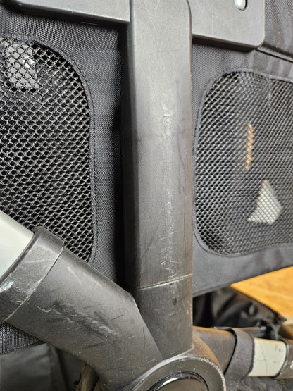 Bugaboo - Donkey Duo Kinderwagen (1 Liegewanne / 1 Sportsitz) Inkl. Seitliche Gepäcktasche - Schwarz in Gutem Zustand 8