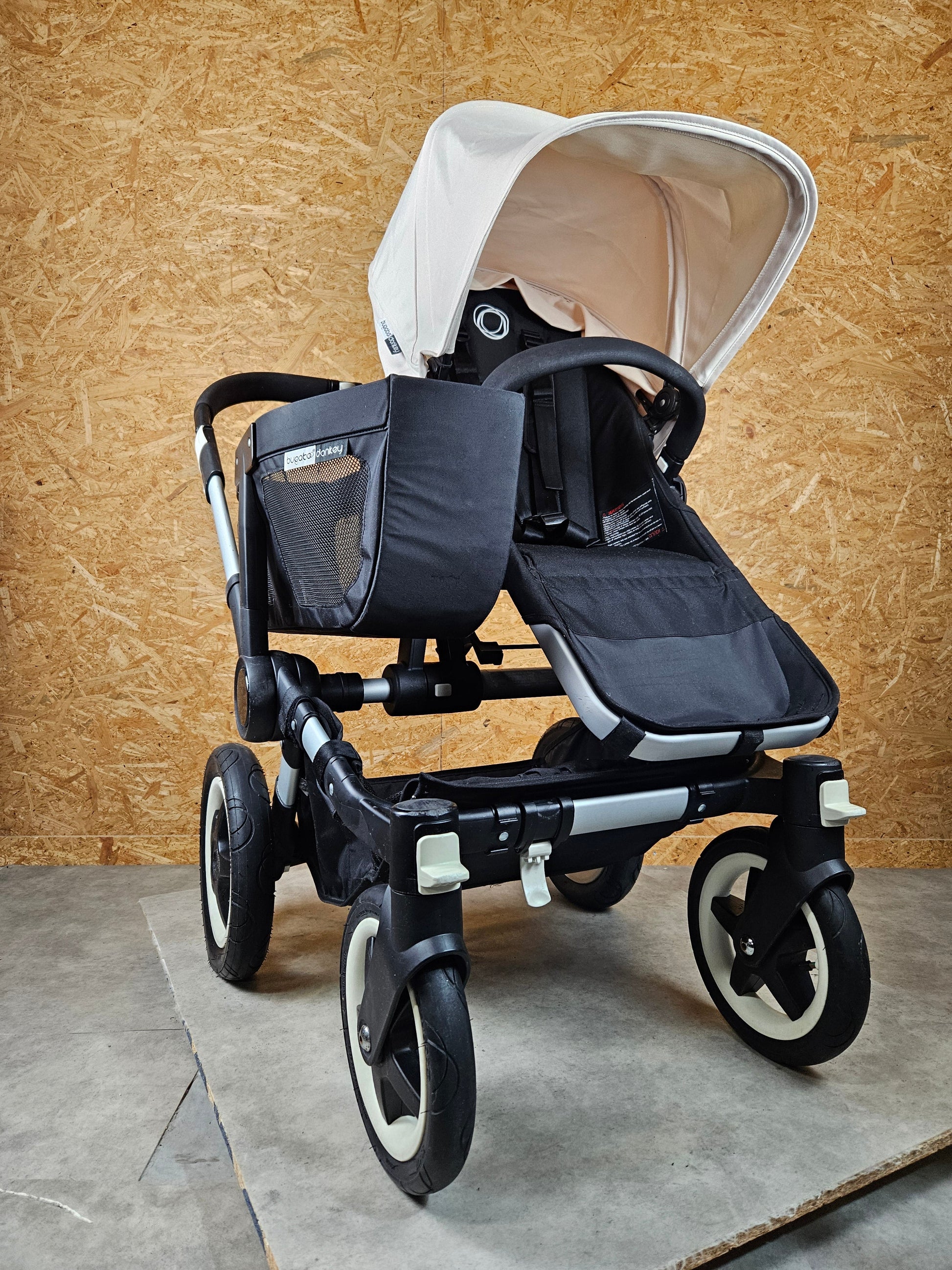 Bugaboo - Donkey Mono Kinderwagen (1 Liegewanne / 1 Sportsitz) Inkl. Seitliche Gepäcktasche - Weiß - in Gutem Zustand