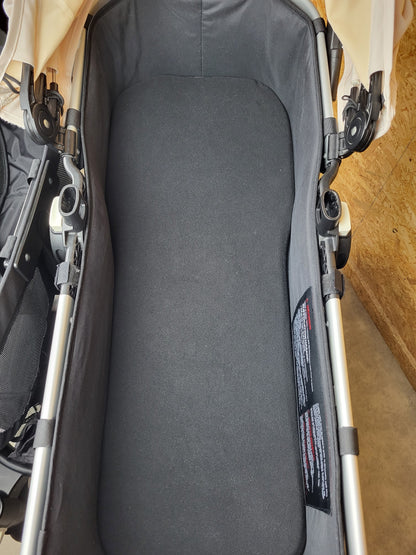 Bugaboo - Donkey Mono Kinderwagen (1 Liegewanne / 1 Sportsitz) inkl. seitliche Gepäcktasche - Weiß - in gutem Zustand