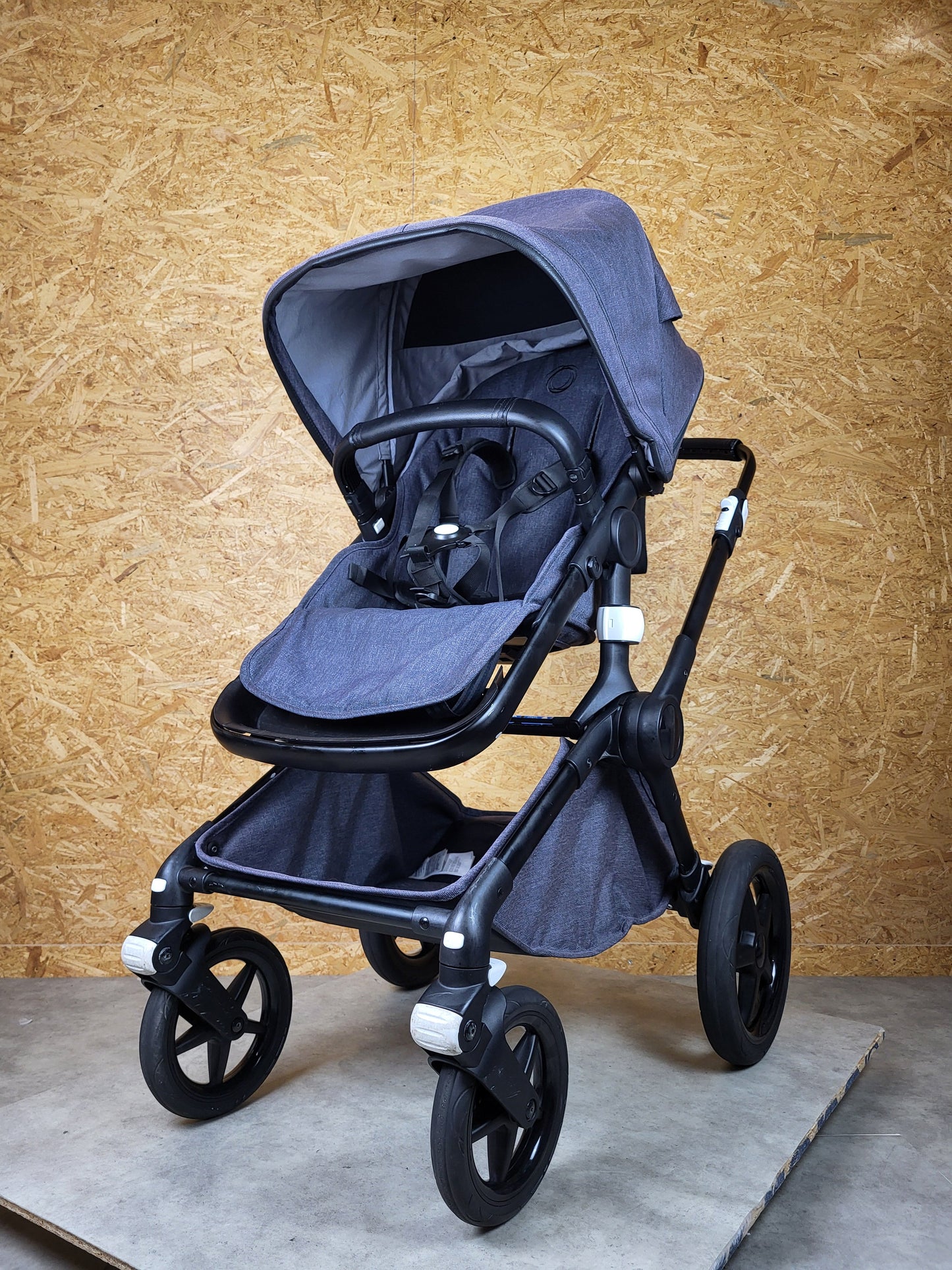 Bugaboo Fox 2 Kombikinderwagen - Sportsitz & Babywanne - Schwarz - in gutem Zustand