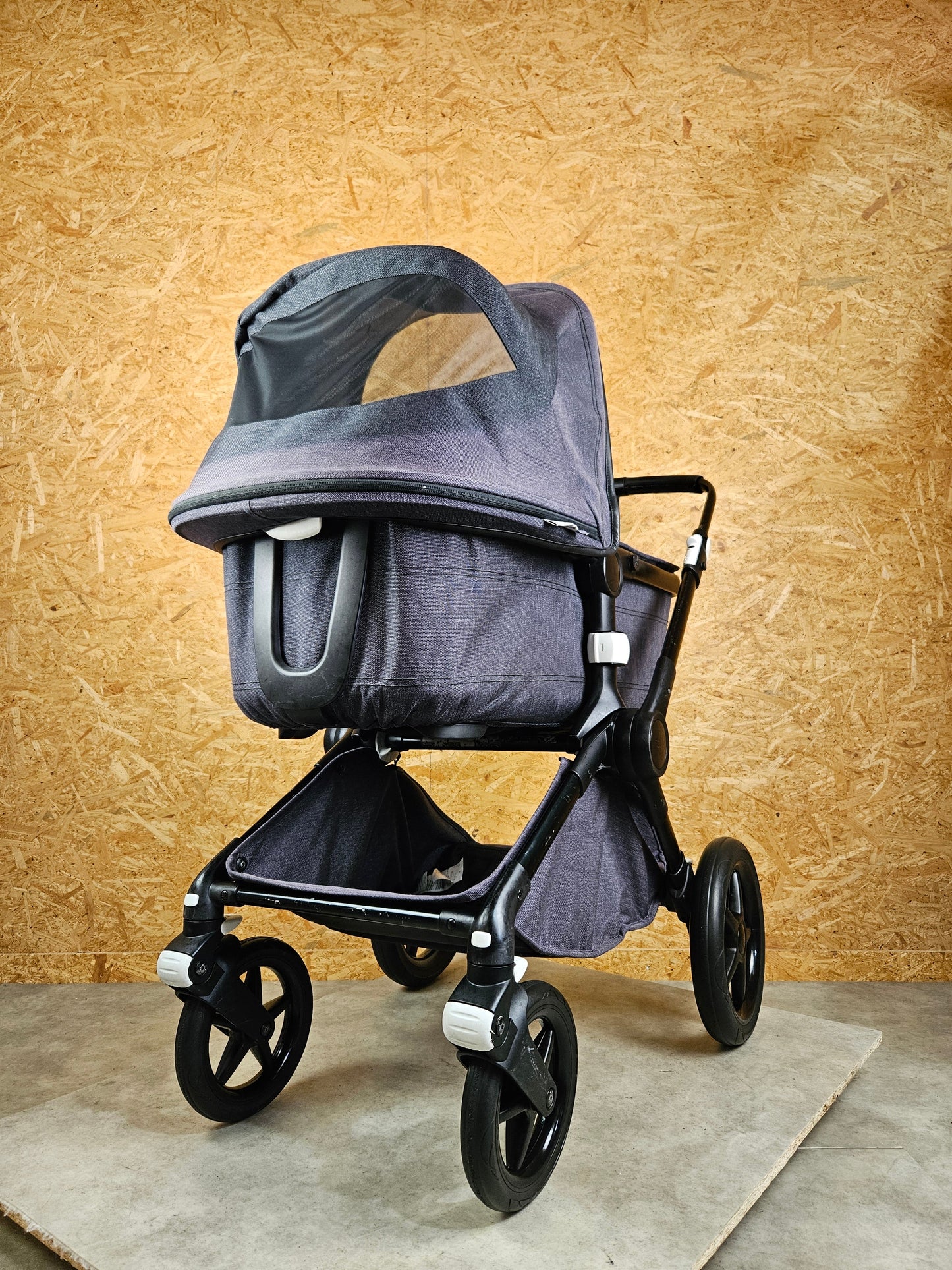 Bugaboo - Fox 2 Kombikinderwagen (Sportsitz und Babywanne) - Grau in gutem Zustand