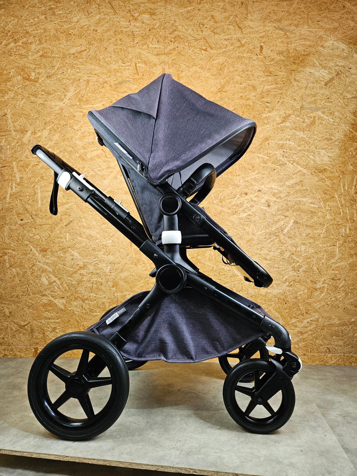 Bugaboo - Fox 2 Kombikinderwagen (Sportsitz und Babywanne) - Grau in gutem Zustand